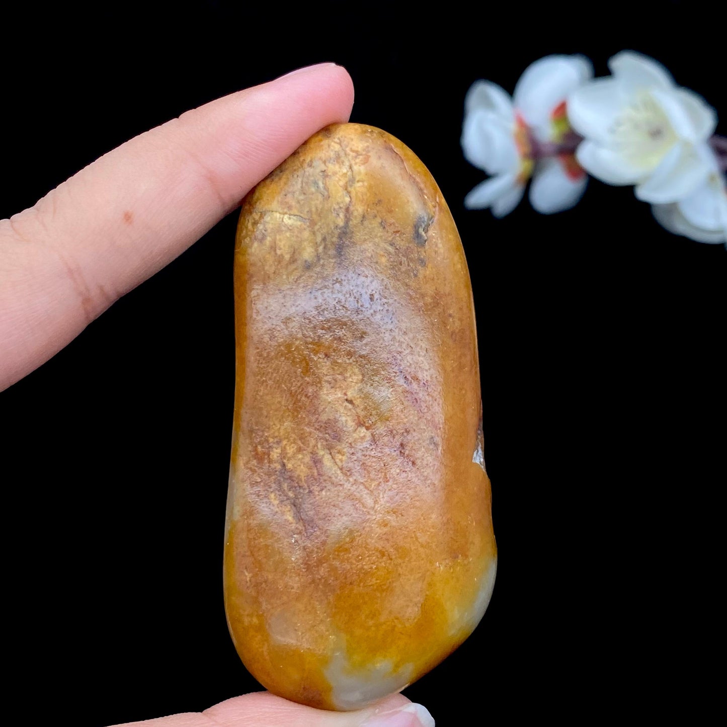和田玉聚黄皮籽料手把件(75.1g)