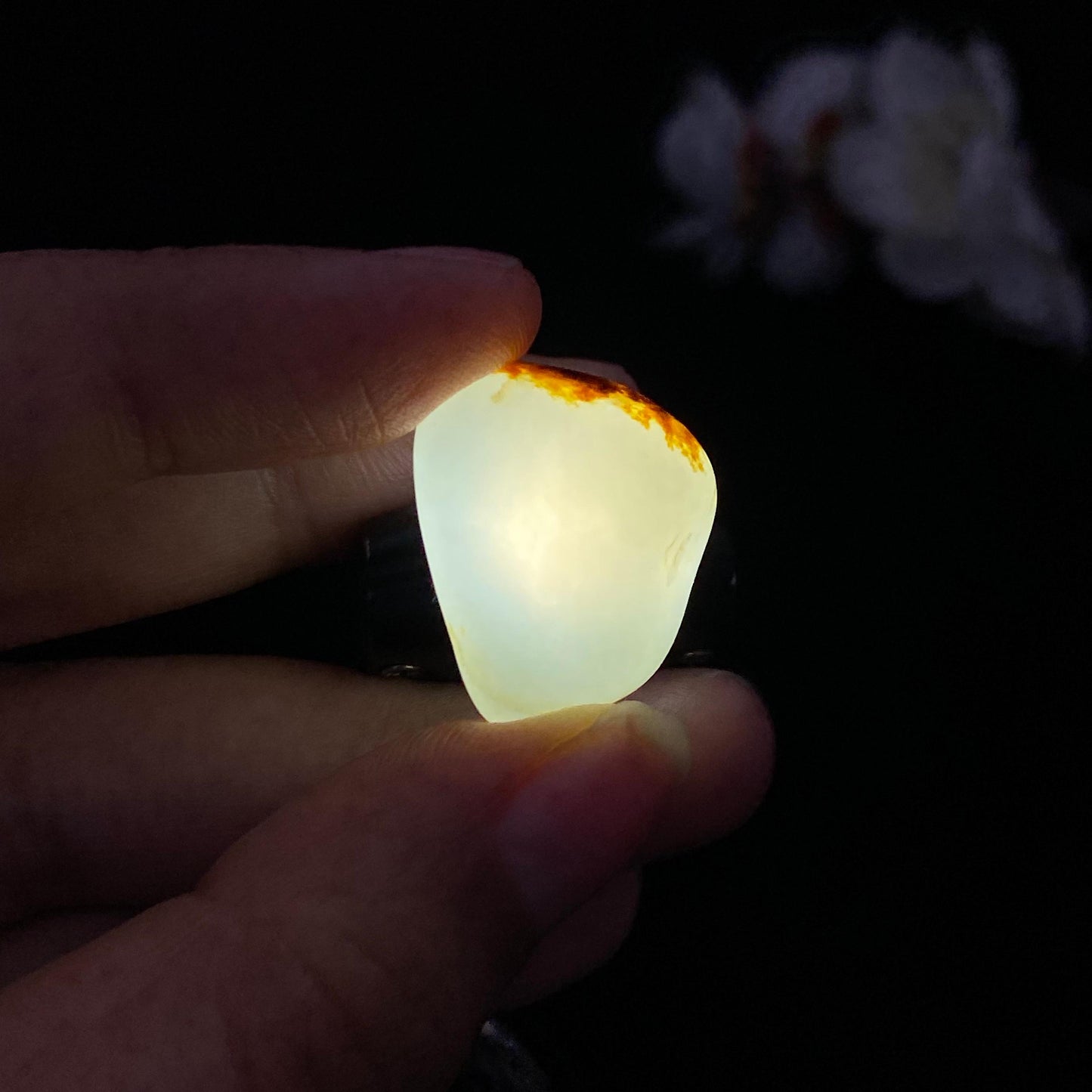 和田玉聚红皮籽料吊坠籽(6g)