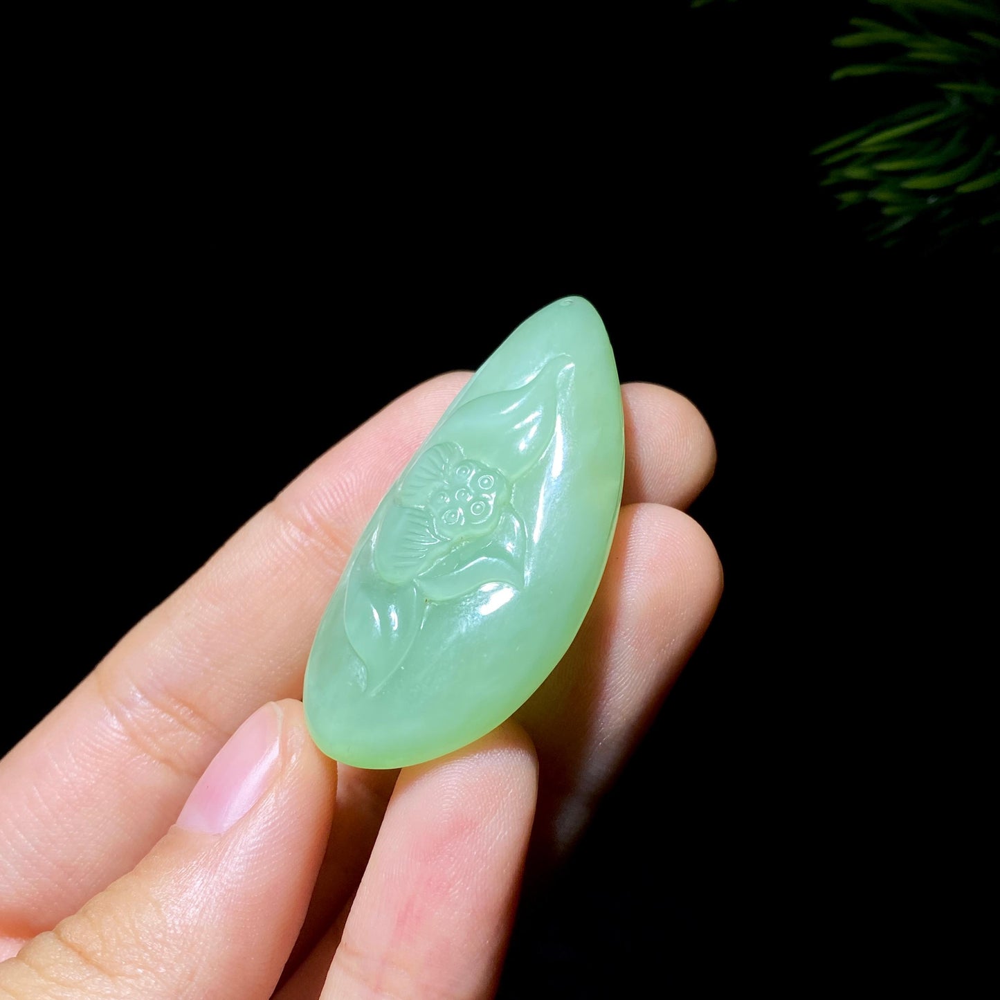 和田玉碧玉粉青花开富贵(15.1g)