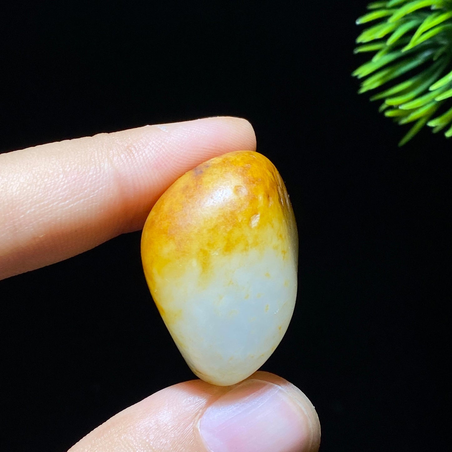 和田玉洒金皮籽料原石(19g)