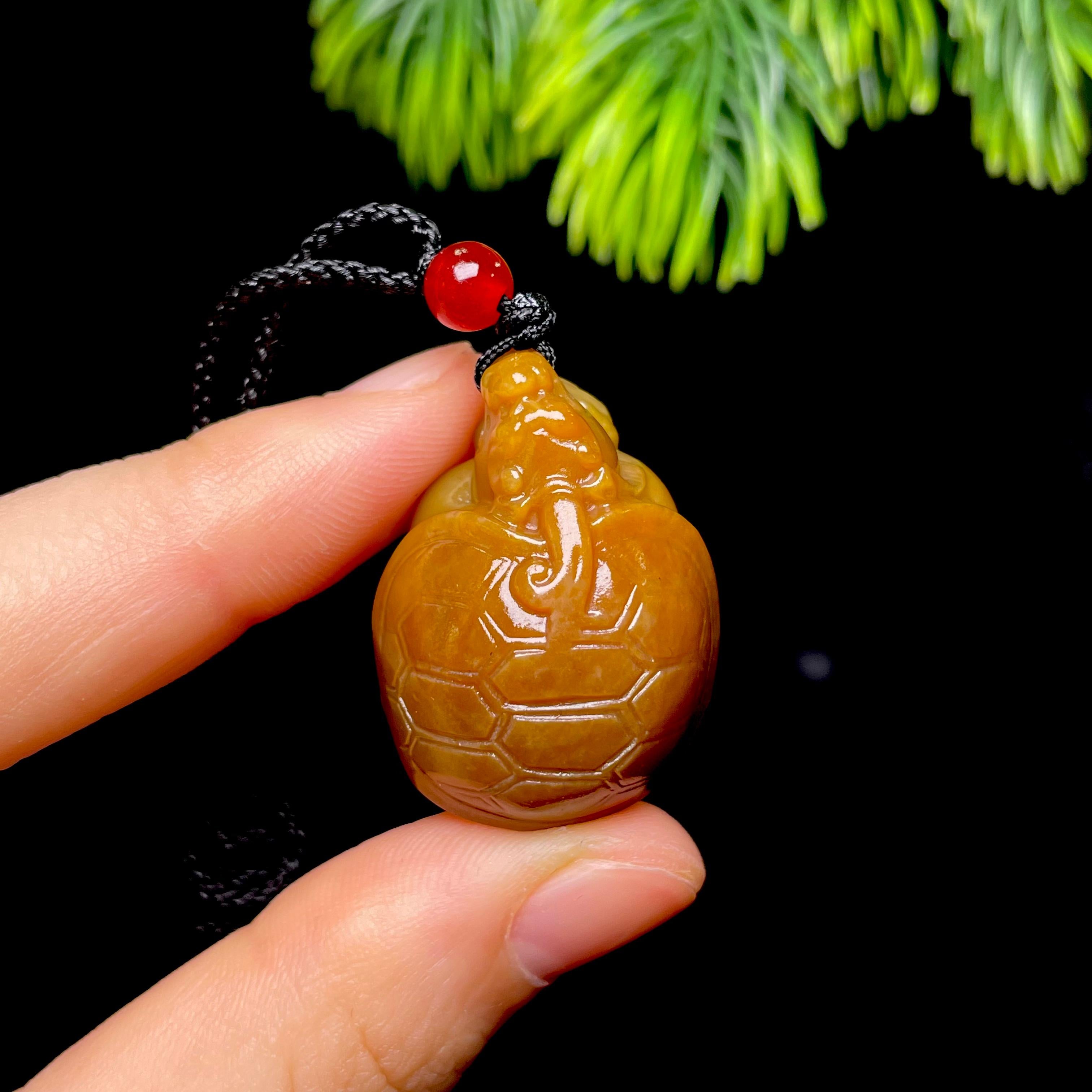 和田玉籽料龙龟（20.7g） – 厚德载玉