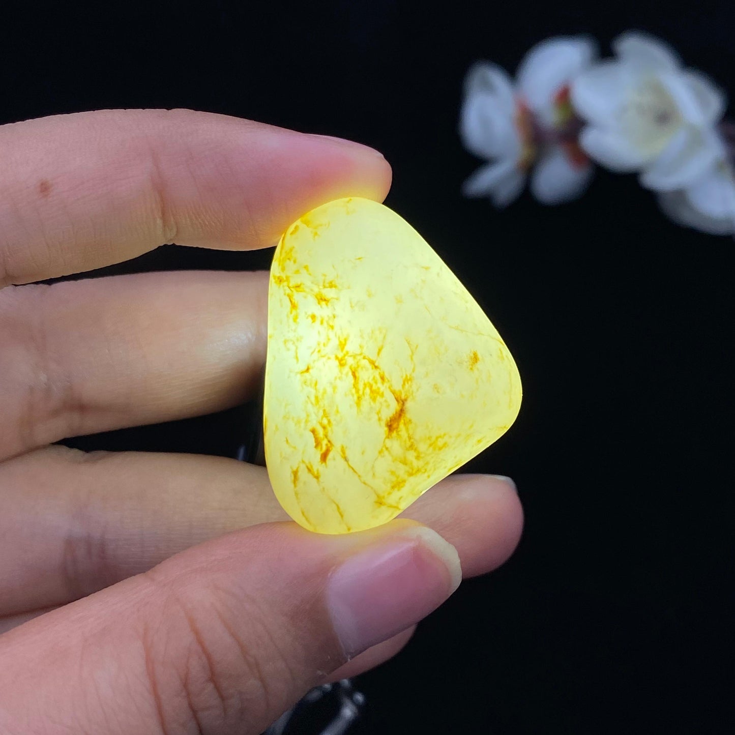 和田玉洒金皮籽料挂件(19.8g)