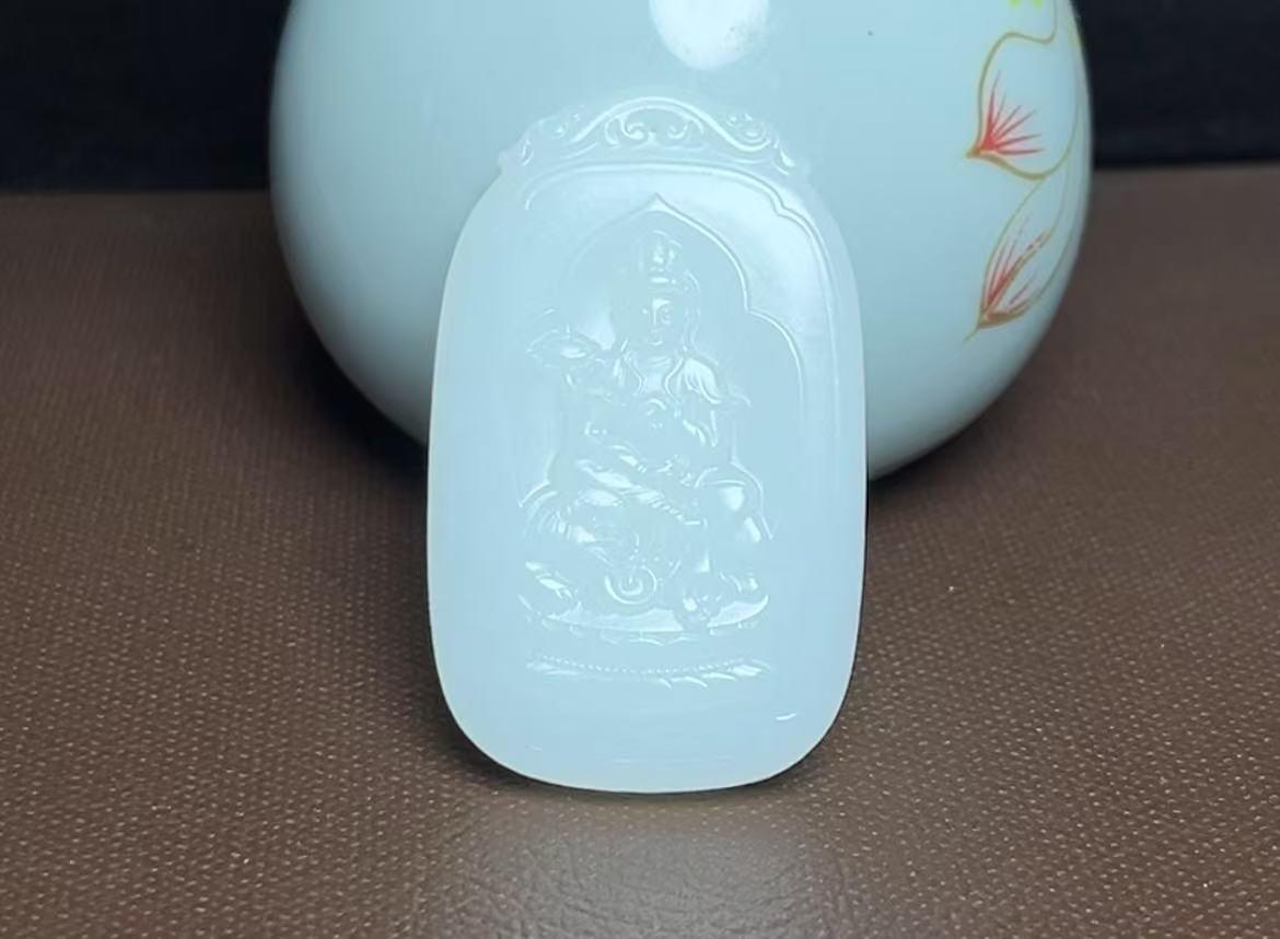 和田羊脂玉普贤菩萨(30.7g)