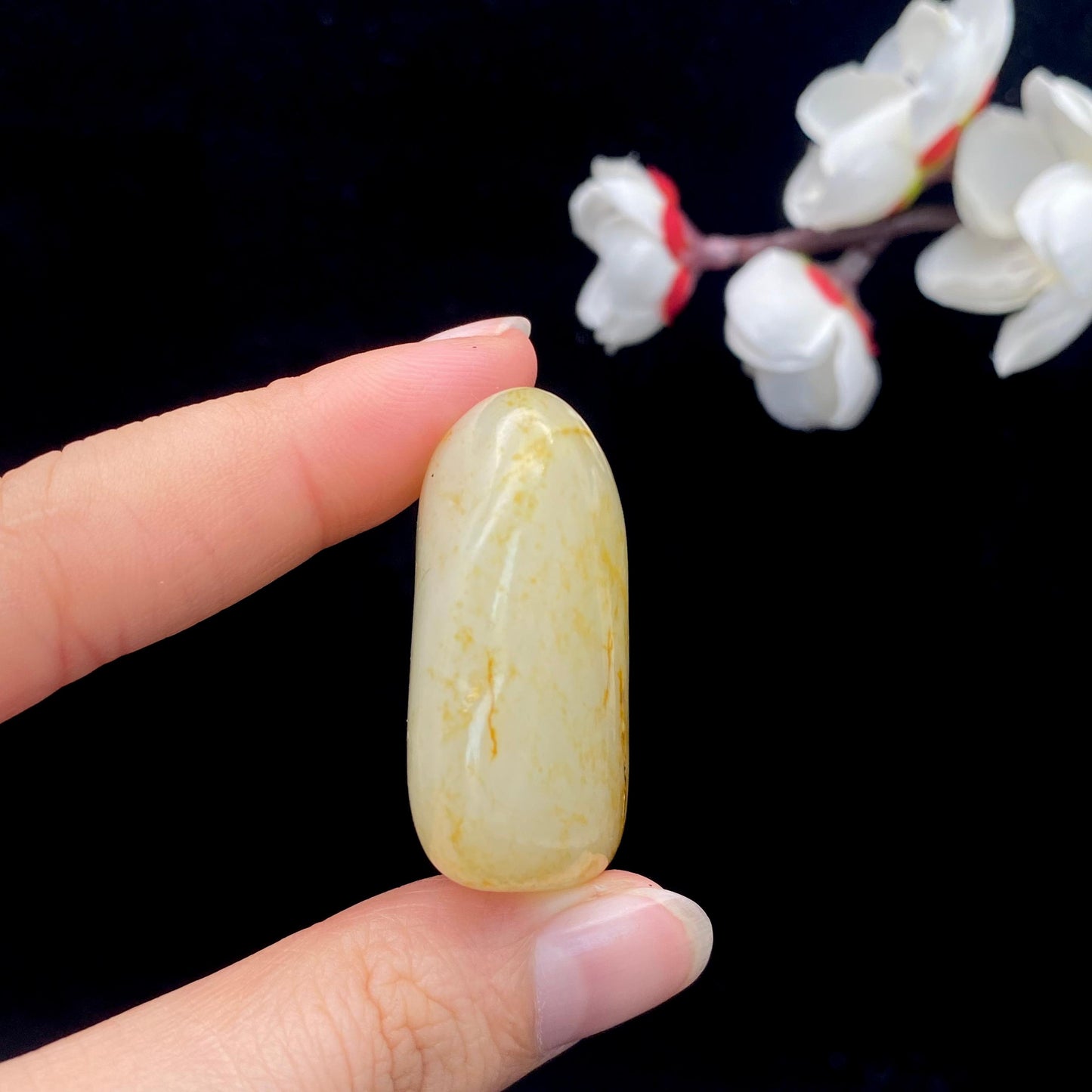 和田玉洒金皮籽料原石(37.7g)