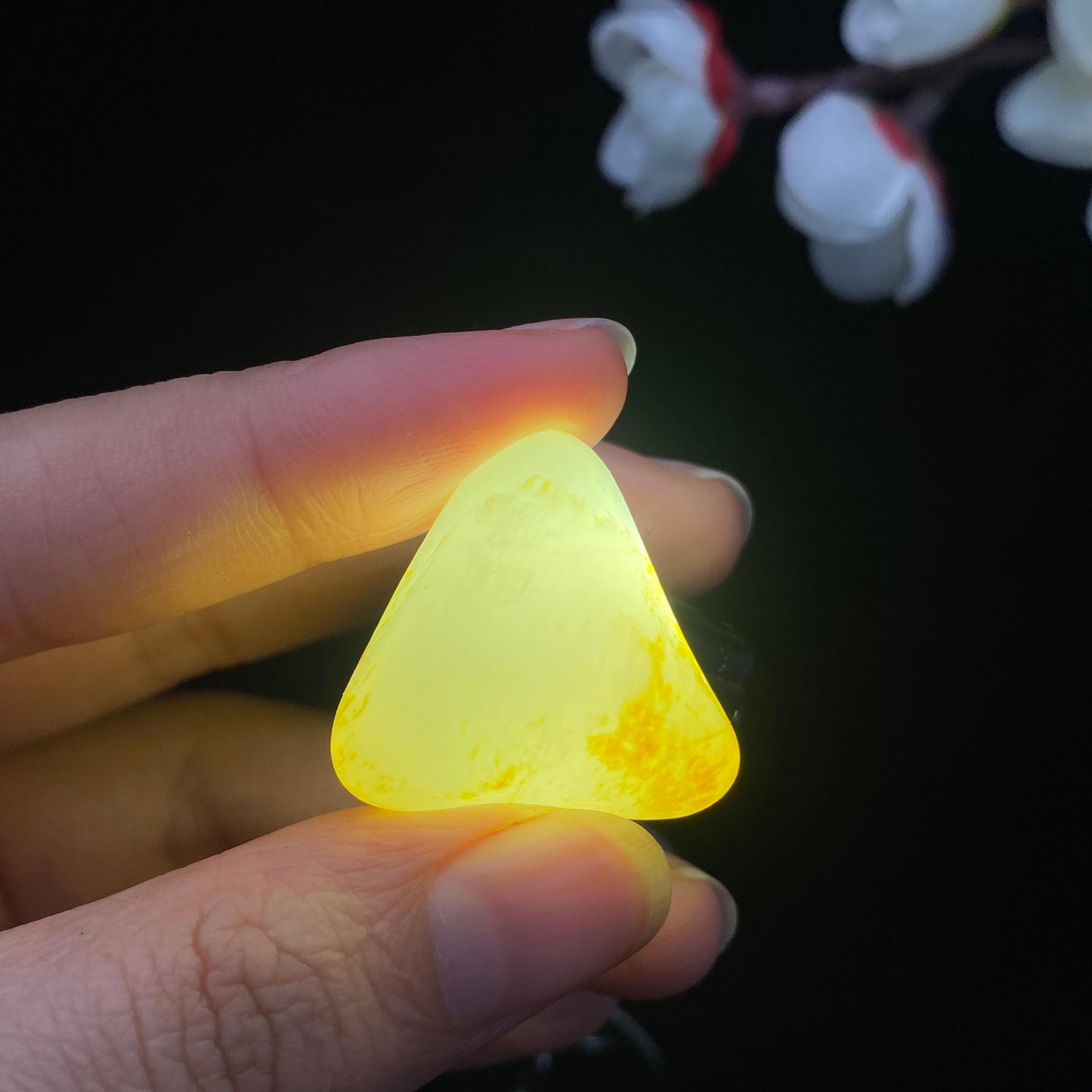 和田玉洒金皮籽料原石(11.4g)