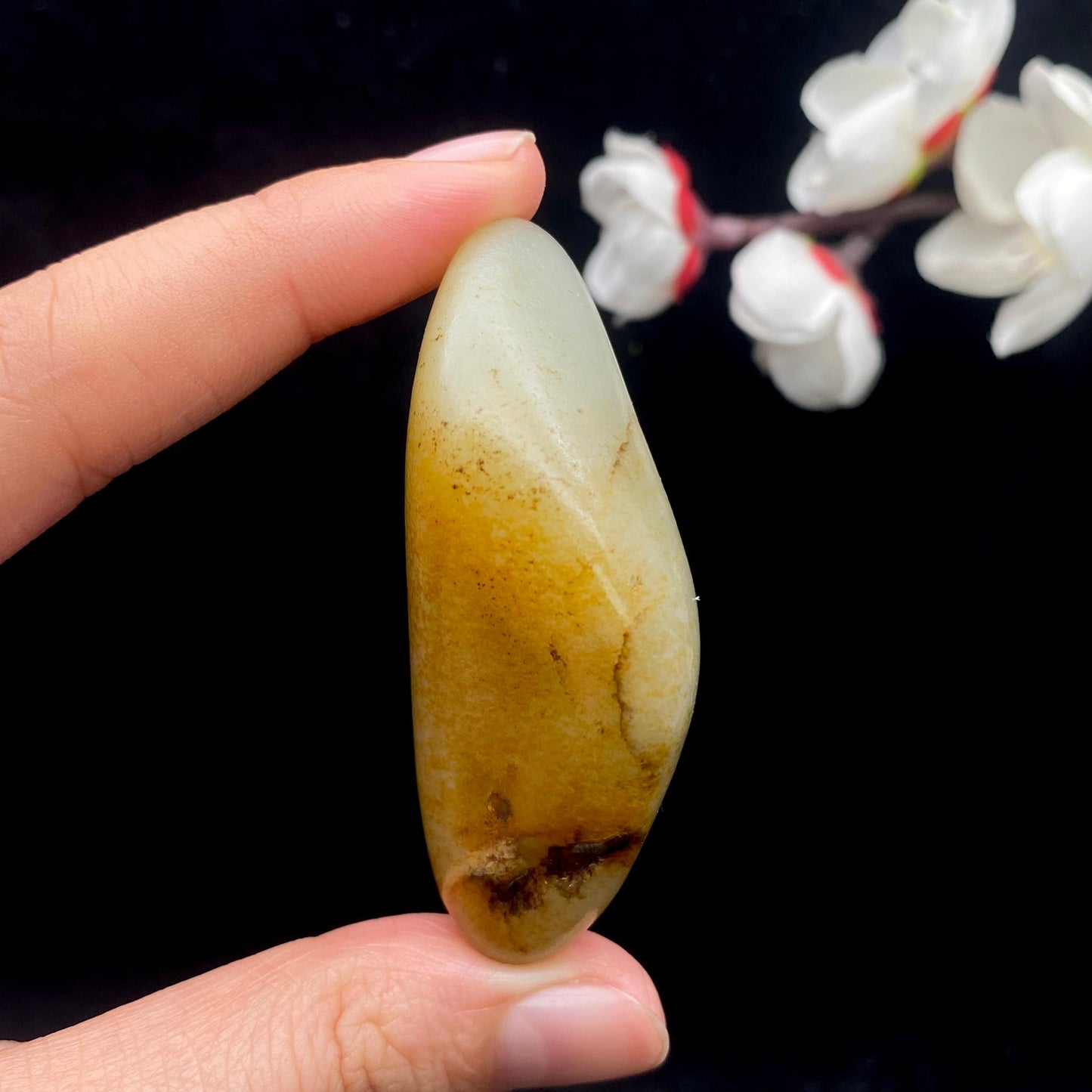 和田玉洒金皮籽料原石(54.9g)
