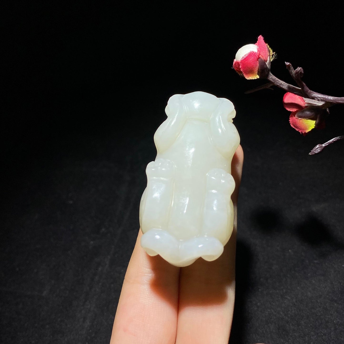 精品和田山料糖白玉貔貅挂件(70.5g)