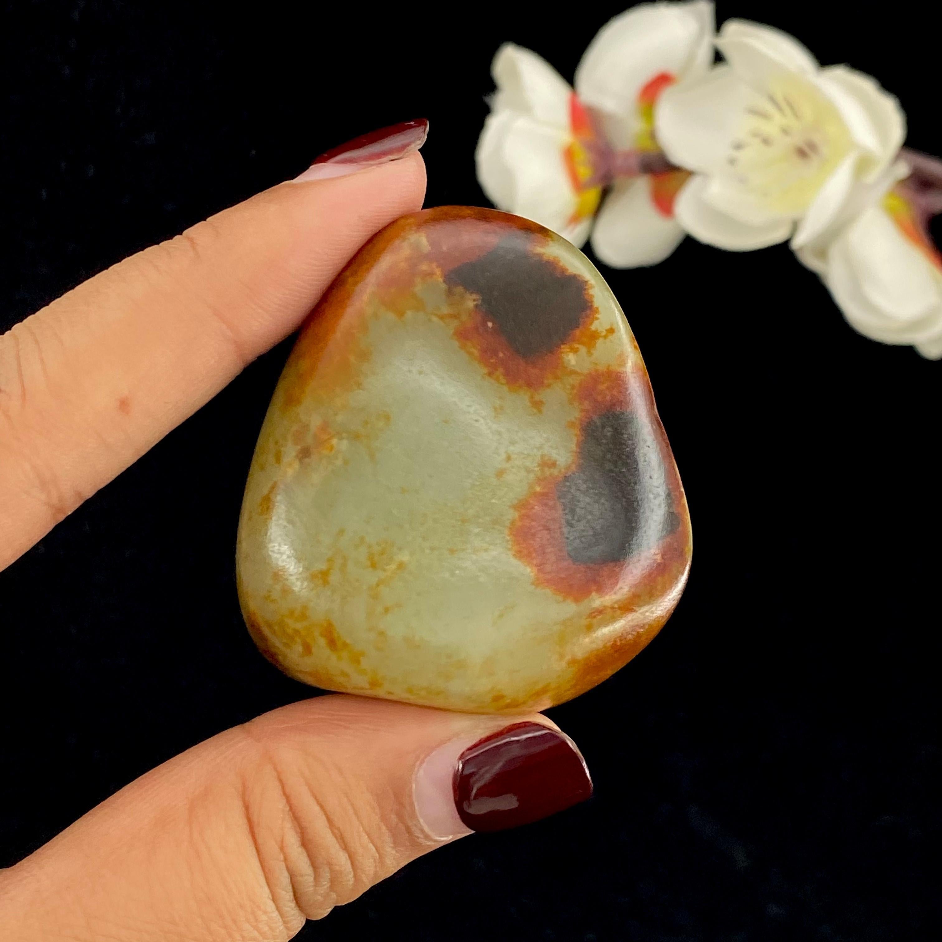 和田玉洒红皮籽料原石（69.5g） – 厚德载玉