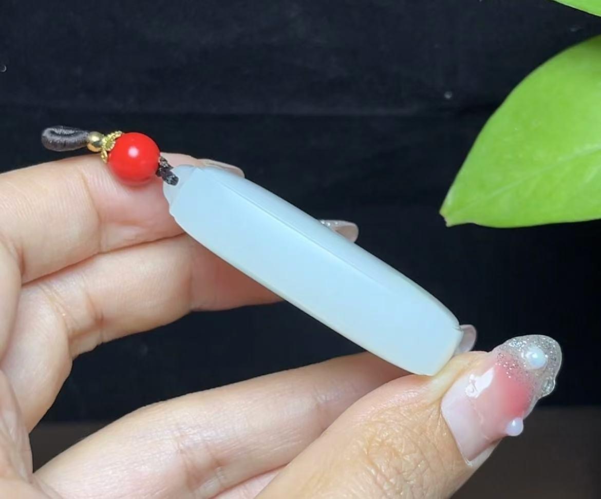 和田羊脂玉平安无事牌(46.5g)