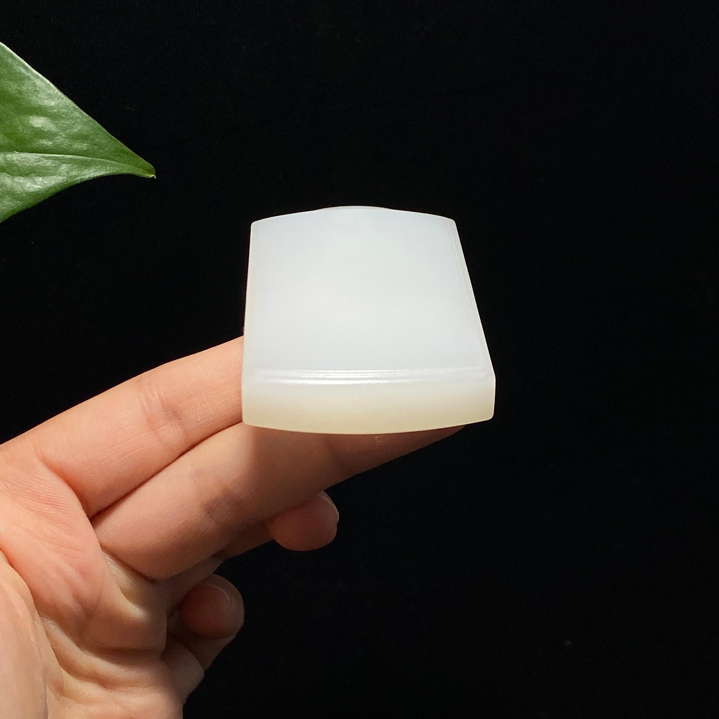 和田羊脂白玉平安无事牌(82.5g)