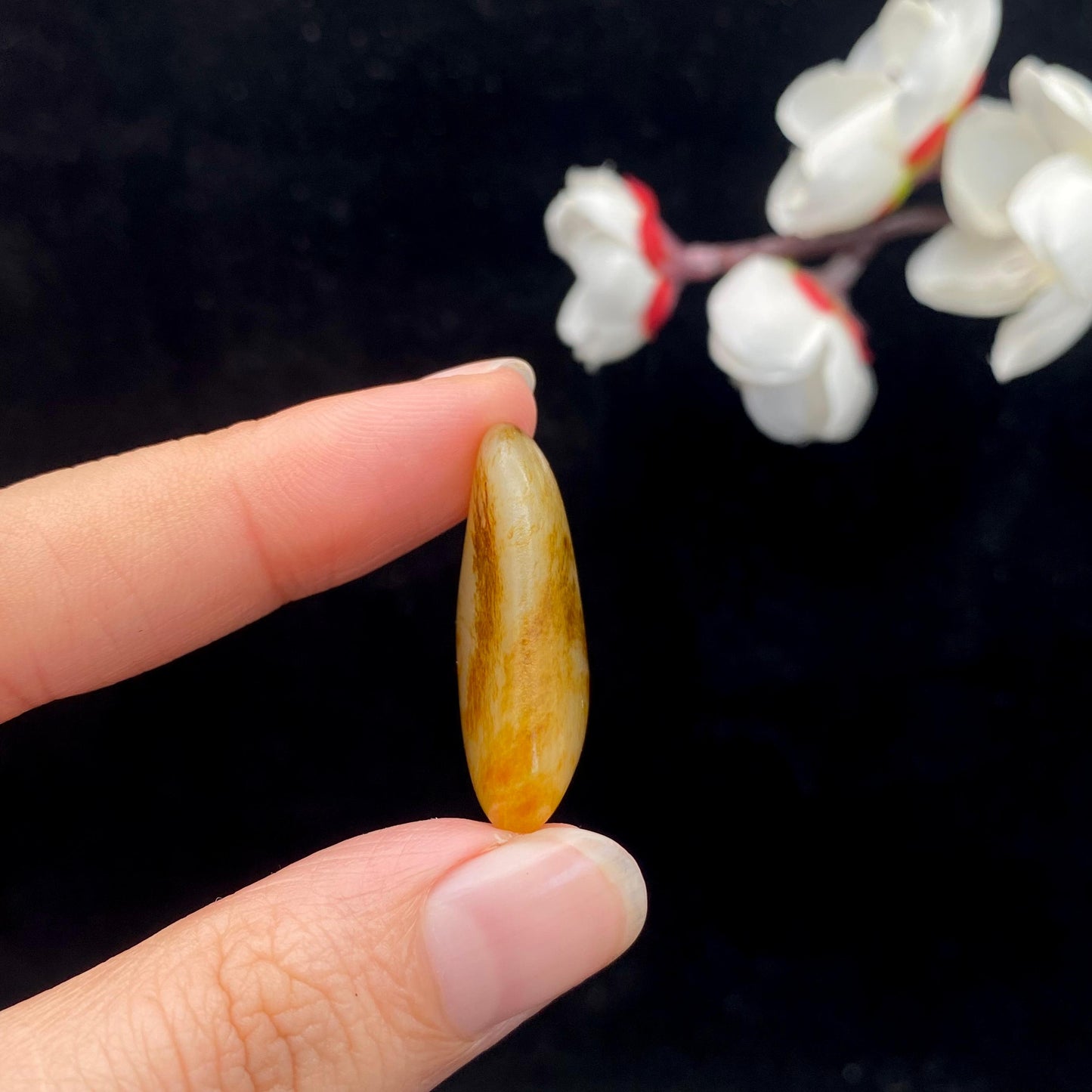 和田玉洒金皮籽料原石(7.1g)