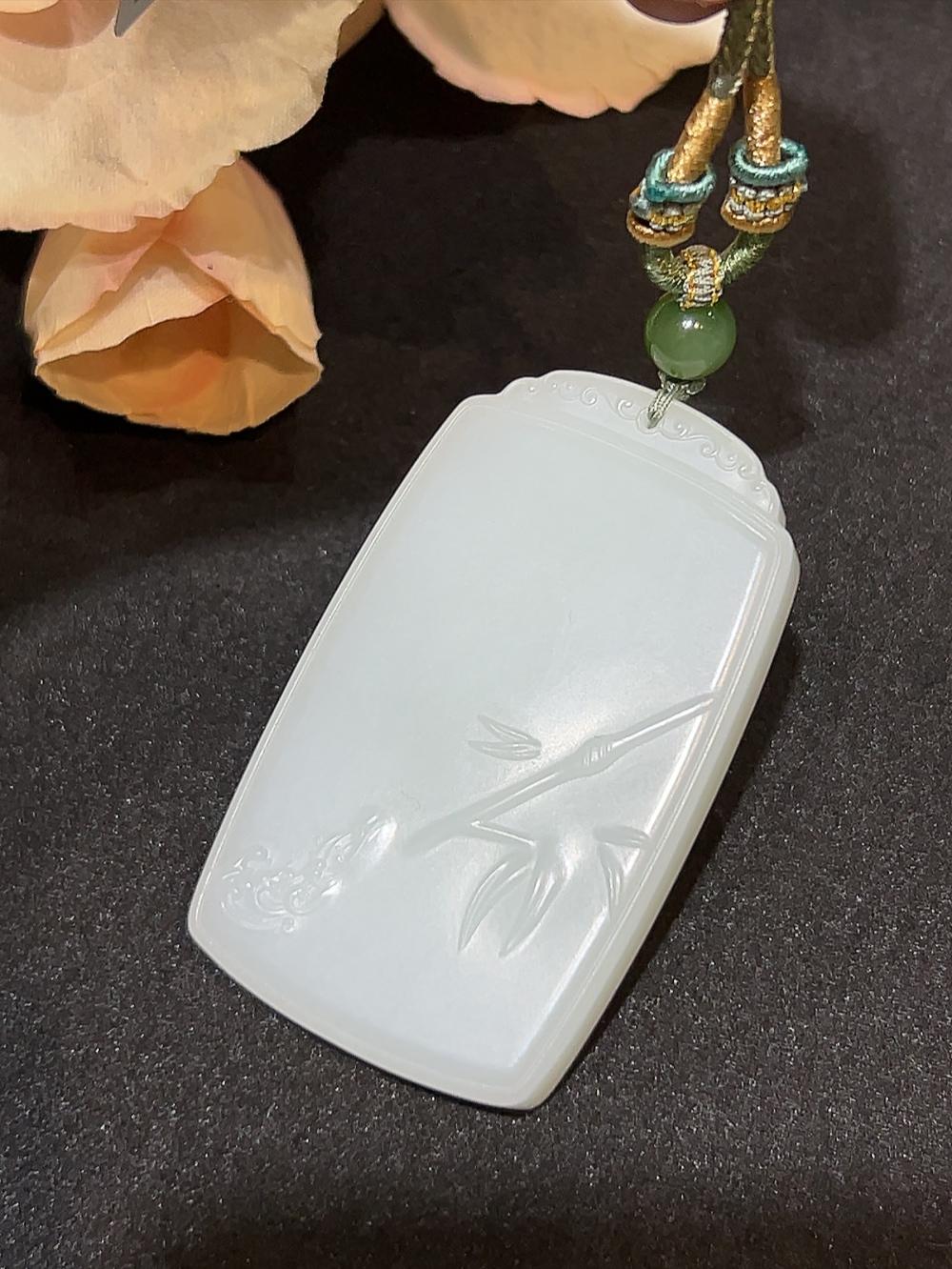 和田玉且末料羊脂玉节节高升(60.6g)