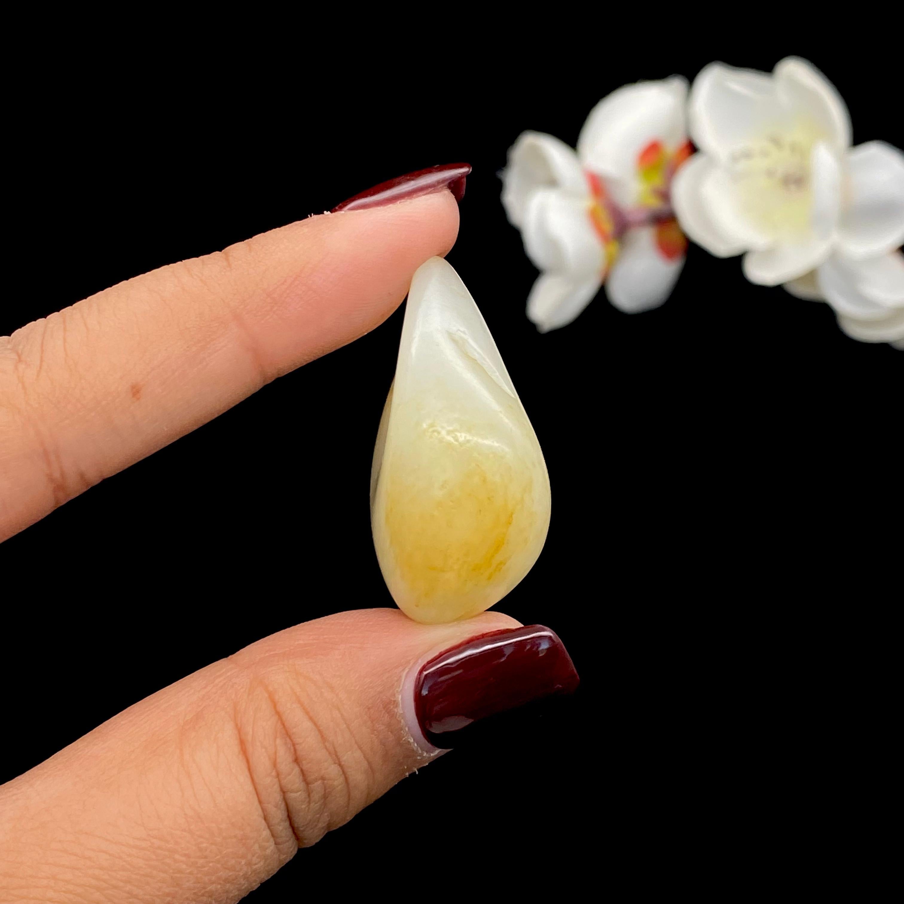 和田玉洒金皮籽料挂件(20.8g)