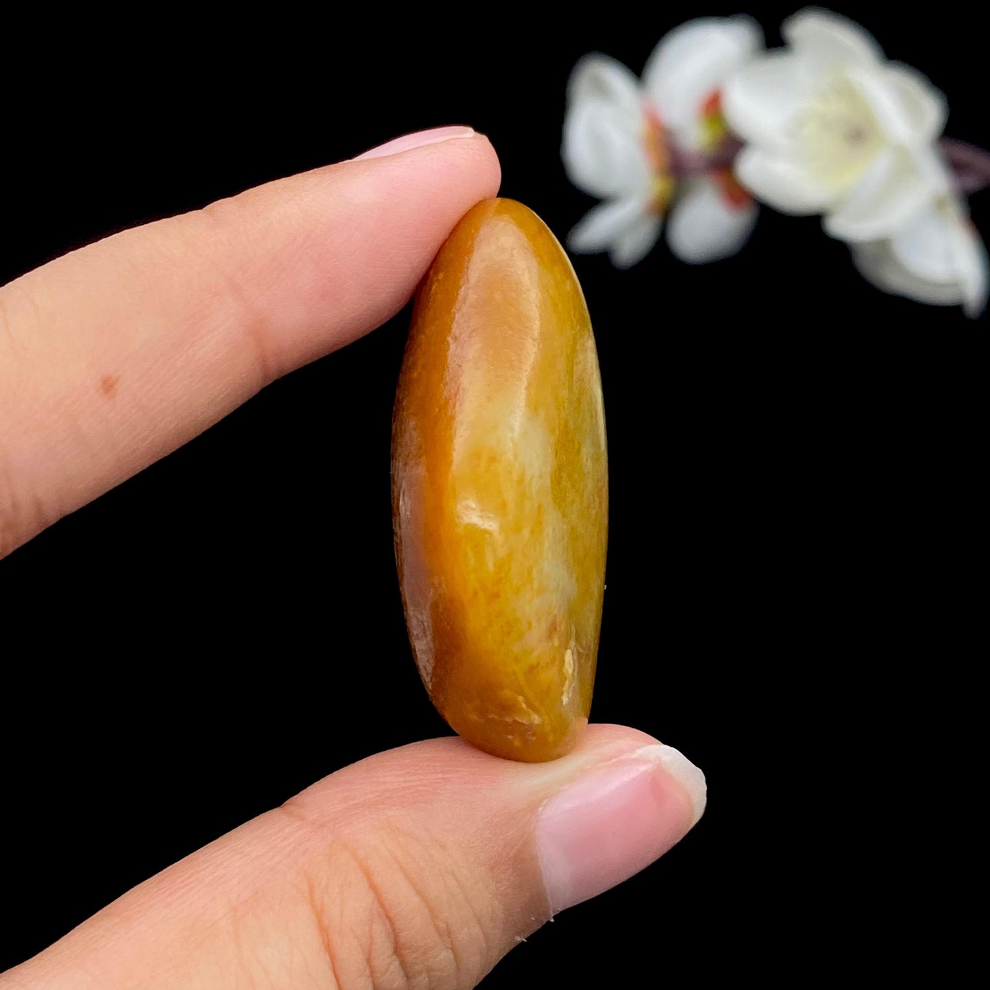 和田玉黄沁皮籽料原石(25.7g)