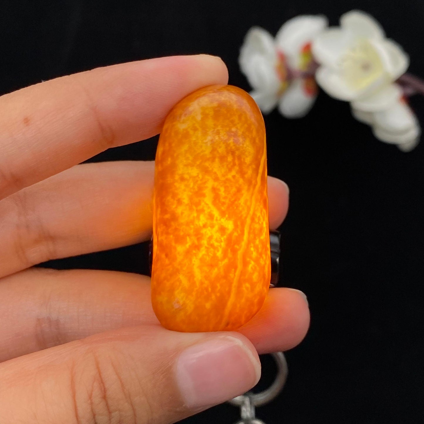 和田玉红沁皮籽料原石(22.9g)