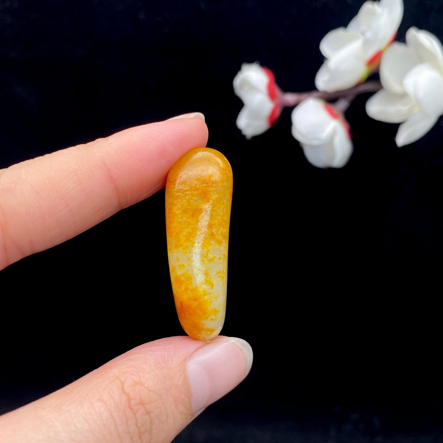 和田玉聚黄皮籽料原石(11g)