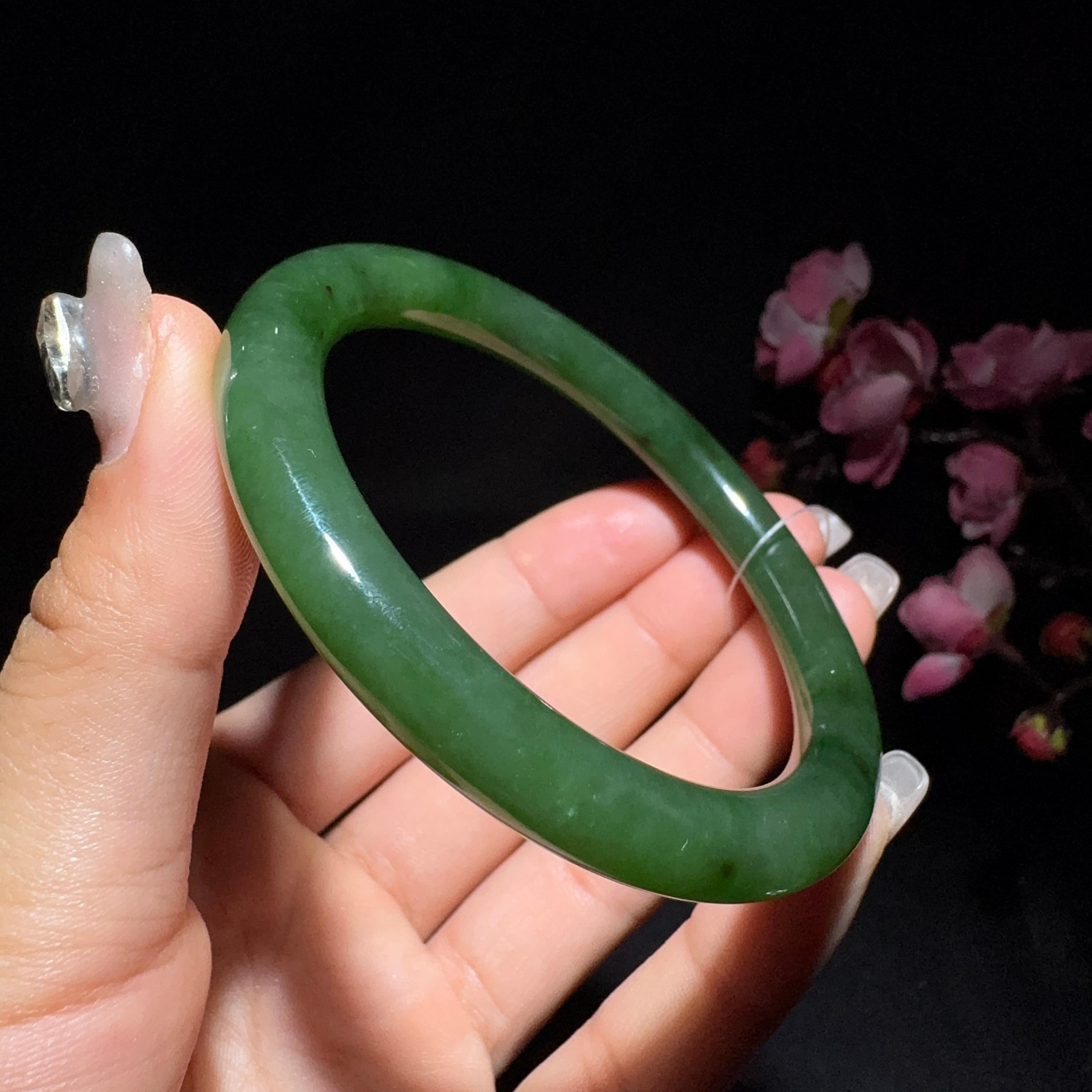 和田玉碧玉圆条手镯(36.2g)