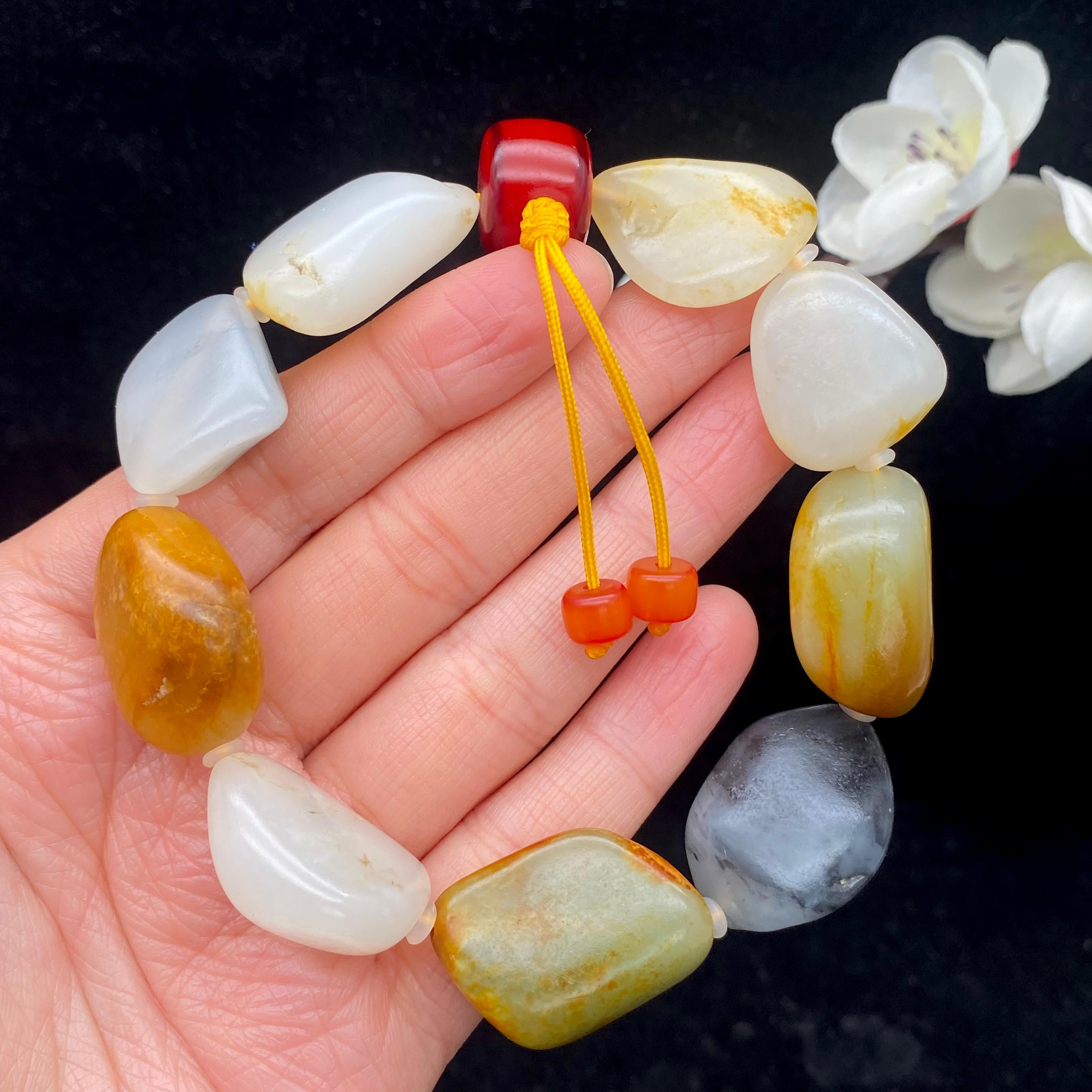 和田玉多宝【精品手串】（71g） – 厚德载玉