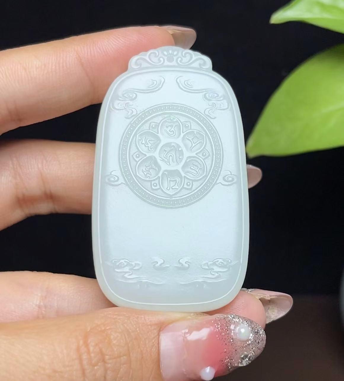 和田羊脂玉观音(36.7g)
