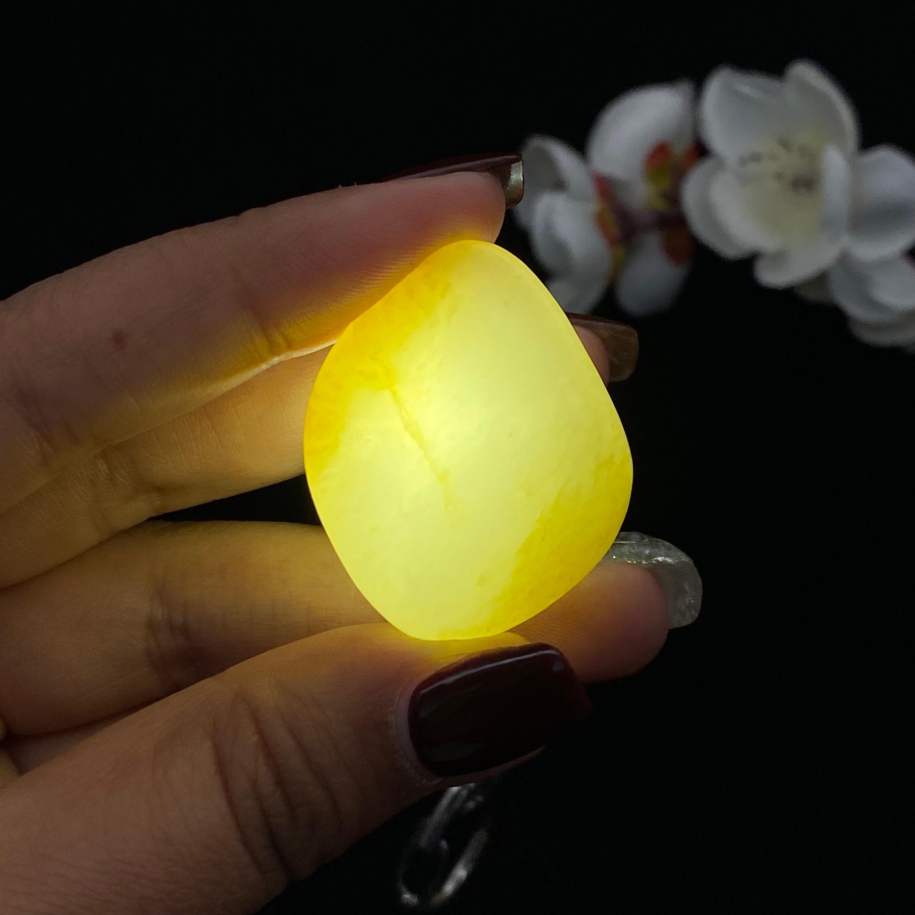 和田玉洒金皮籽料挂件(20.8g)