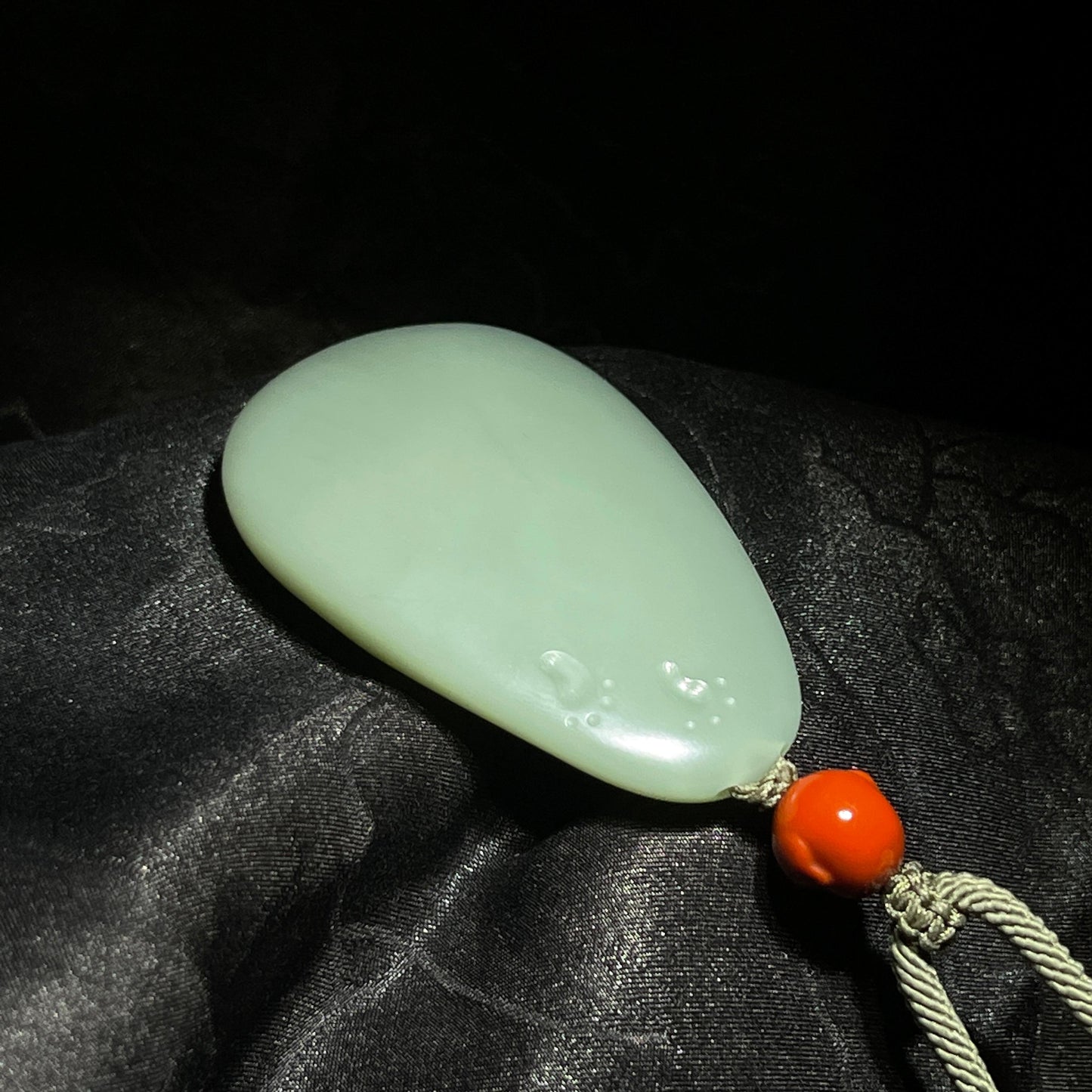 和田玉碧玉粉青佛公(39.6g)