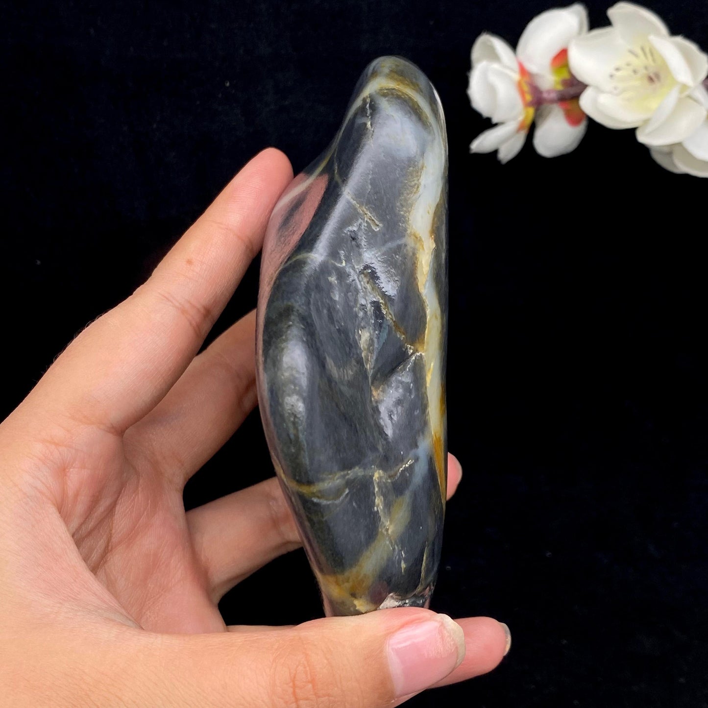 和田玉青花带黄皮籽料原石(575g)