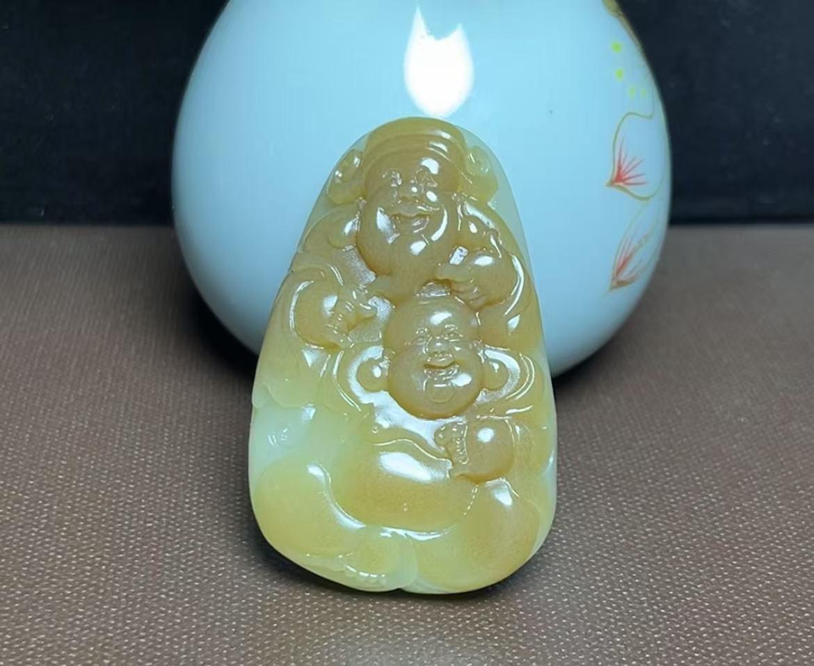 新疆和田玉且末料人财两旺(63.2g)