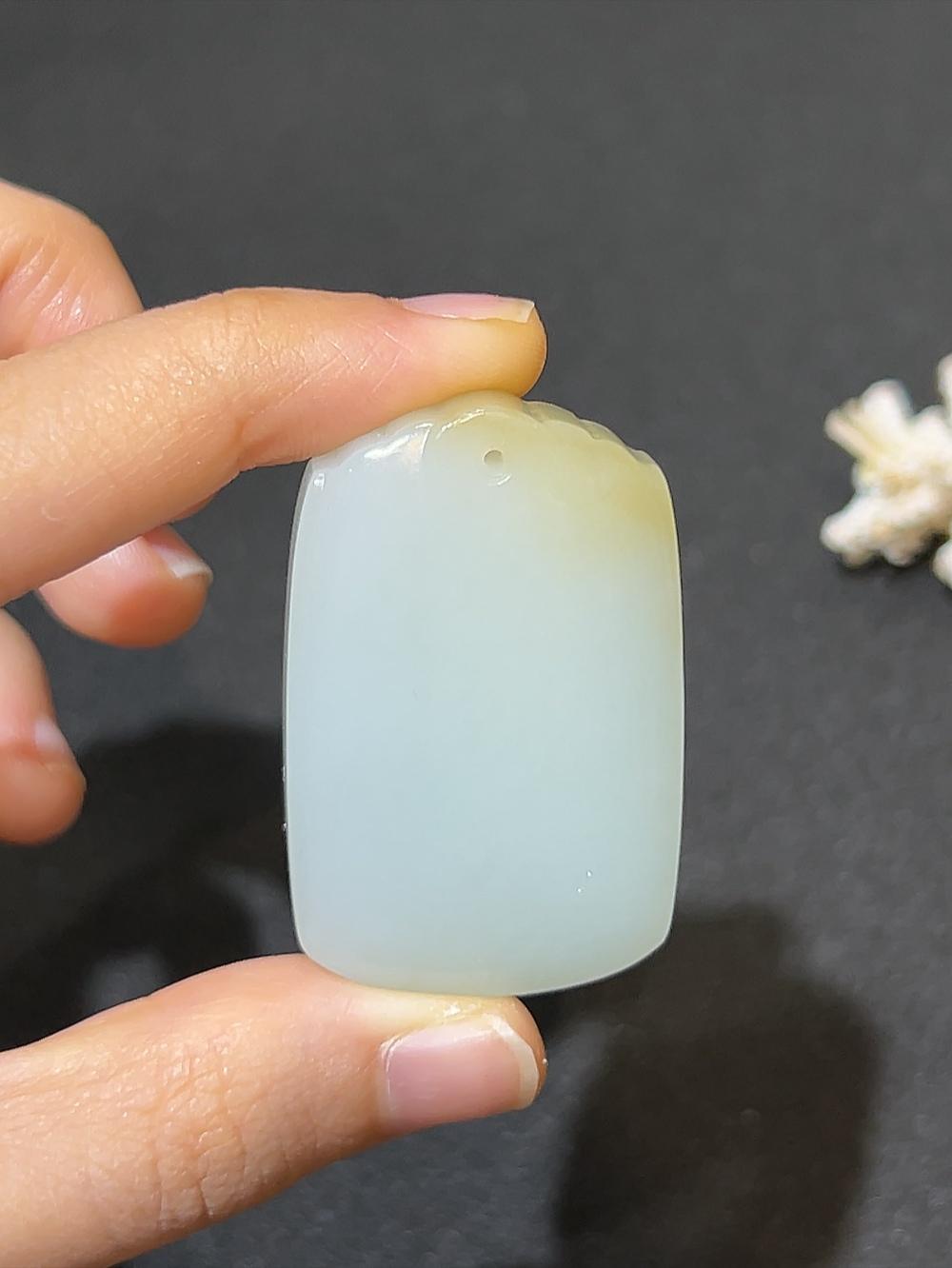 和田玉且末料糖白平安无事牌(28.8g)