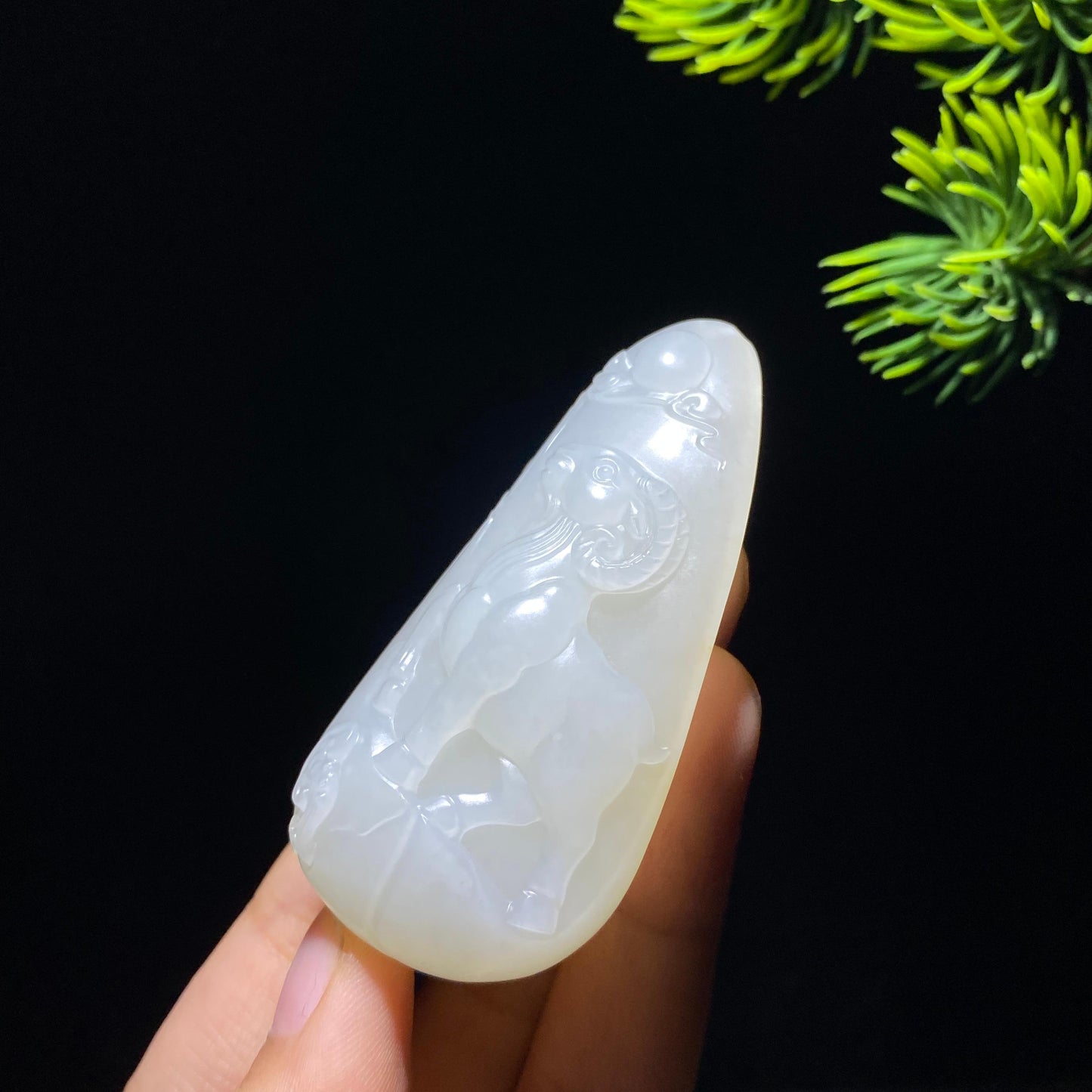 和田玉籽料羊挂件(47.0g)