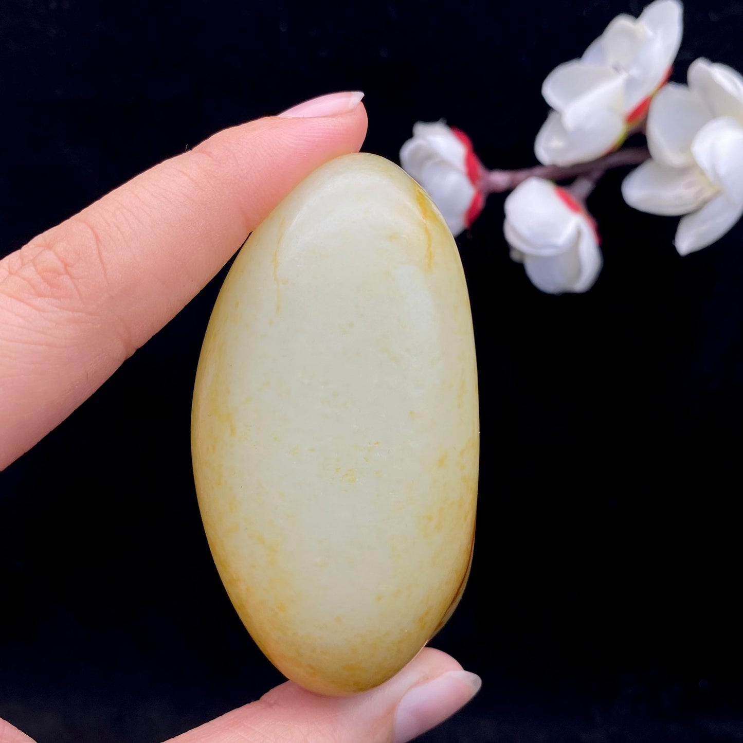 和田玉洒金皮籽料原石(144.7g)