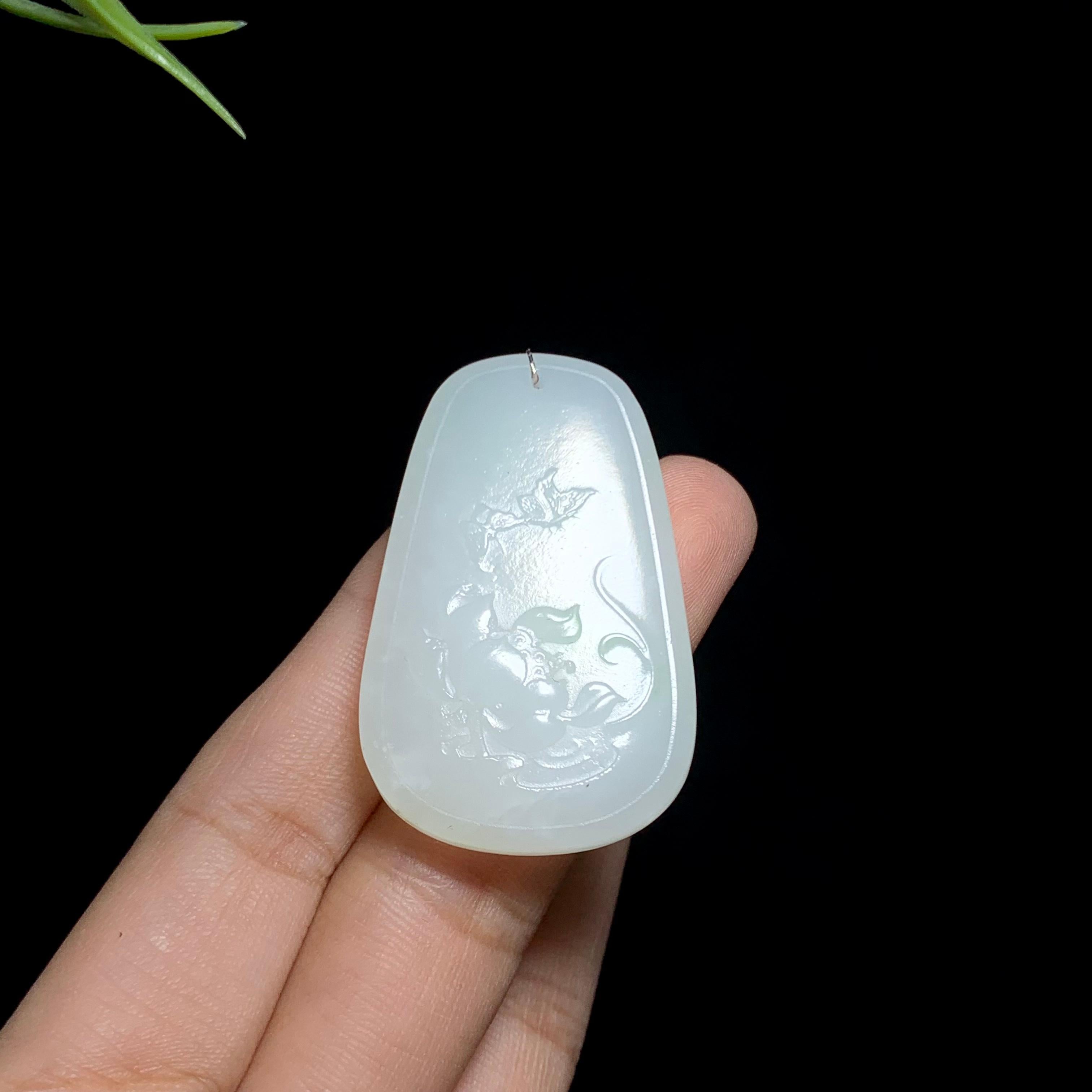 精品和田白玉莲牌（17.6g） – 厚德载玉
