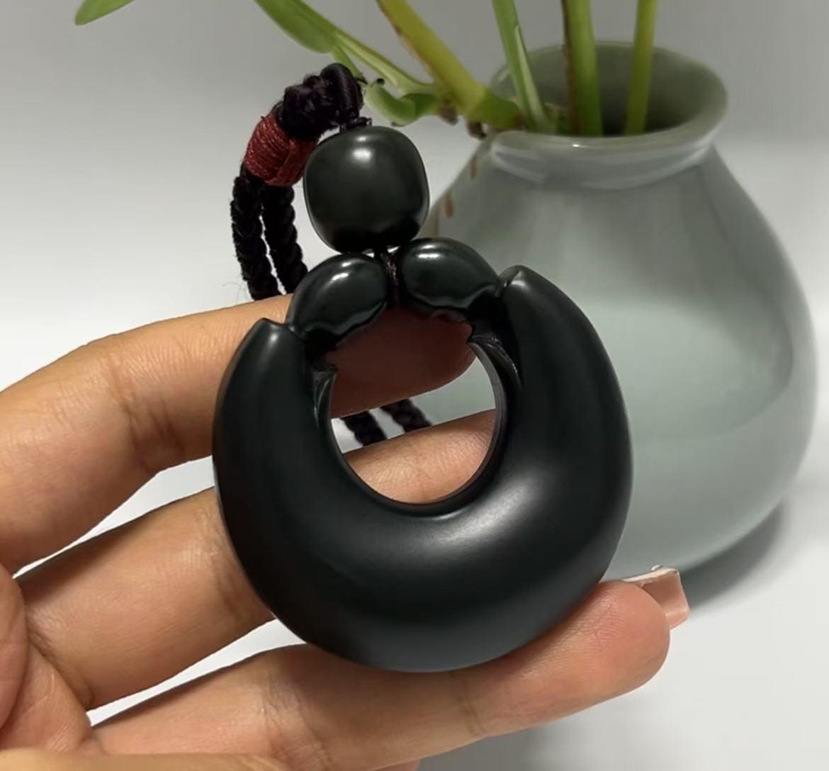 新疆和田玉踏青一细悟道(61.1g)