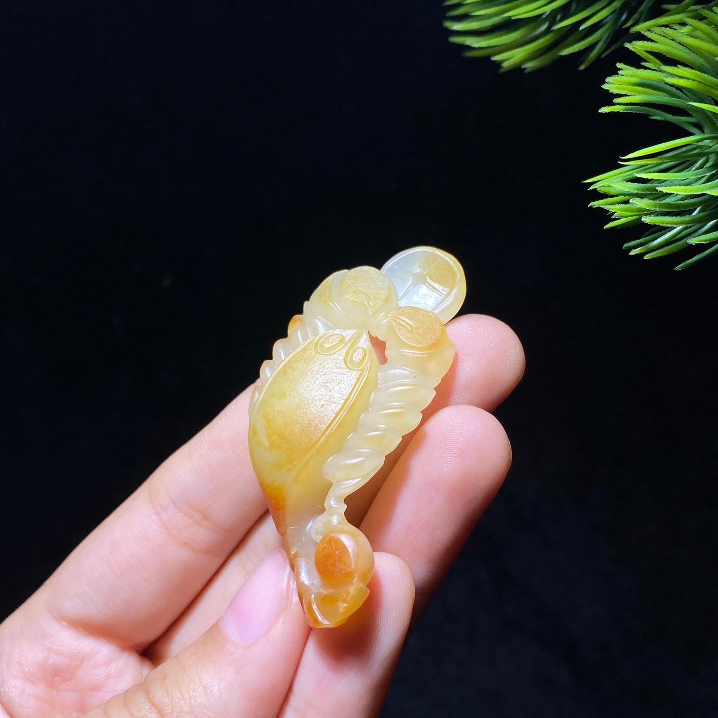 和田玉籽料富甲一方(13.2g)
