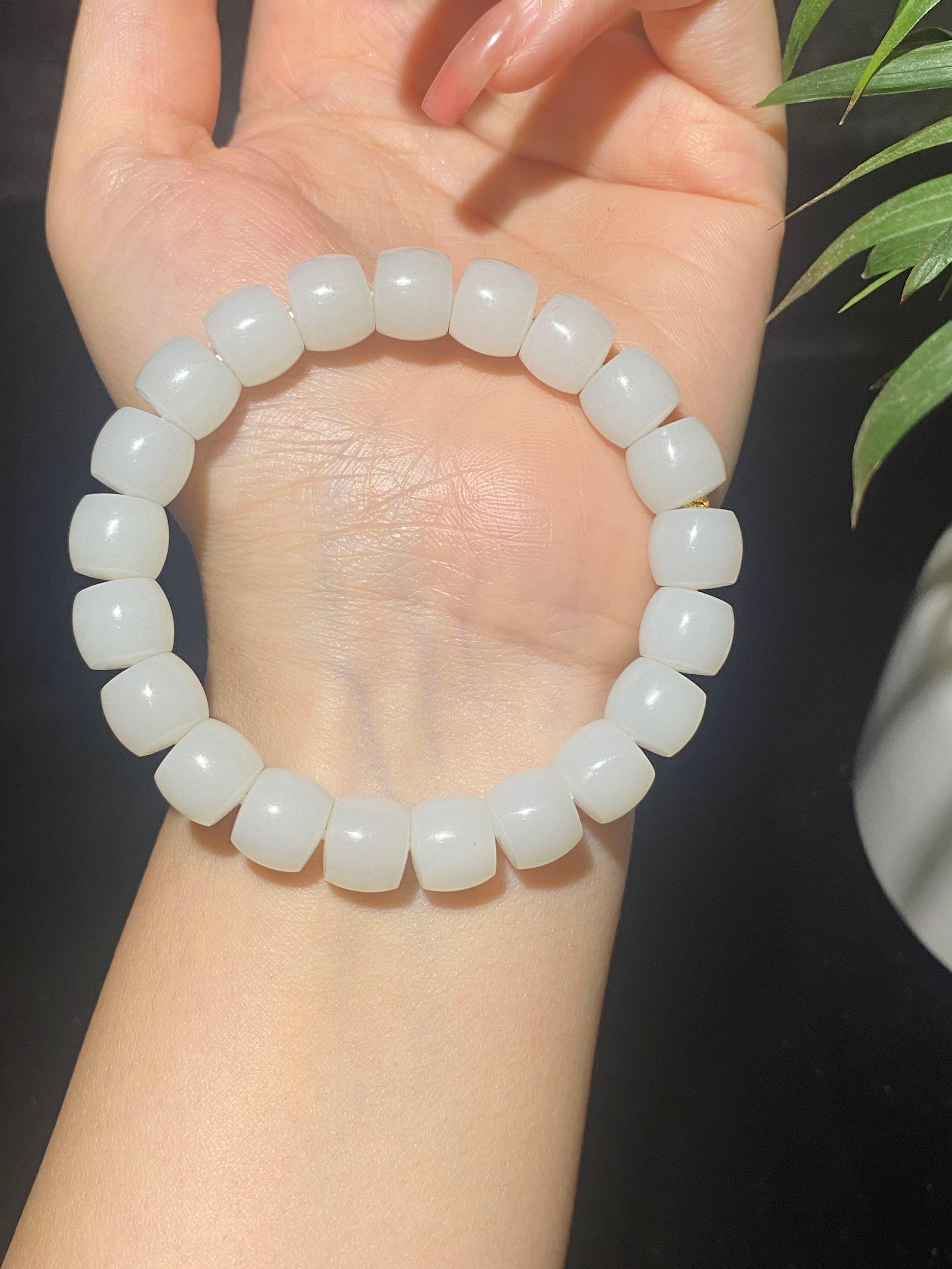 和田白玉山料老型珠手串(37.0g)