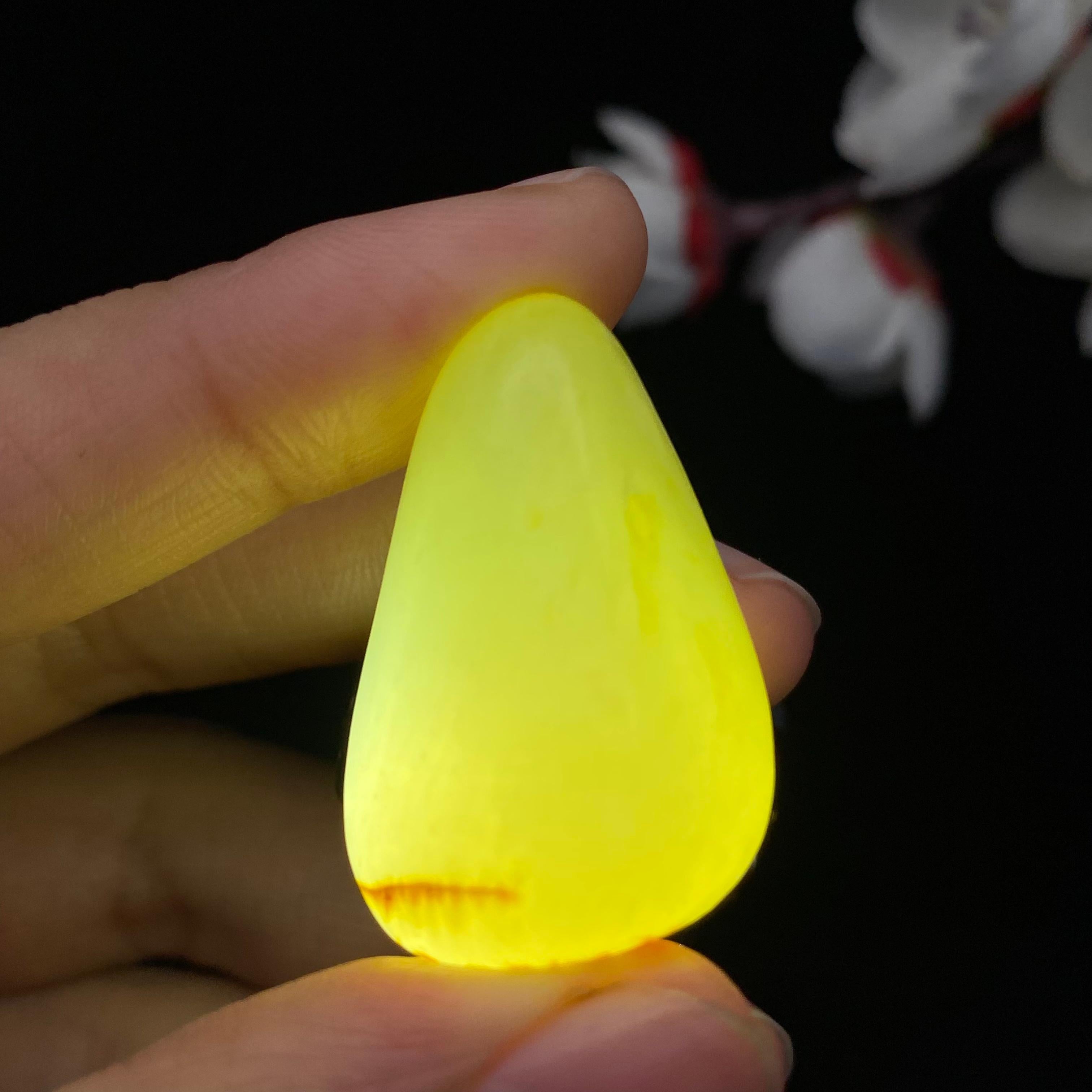 和田玉聚红皮籽料挂件(17.1g)