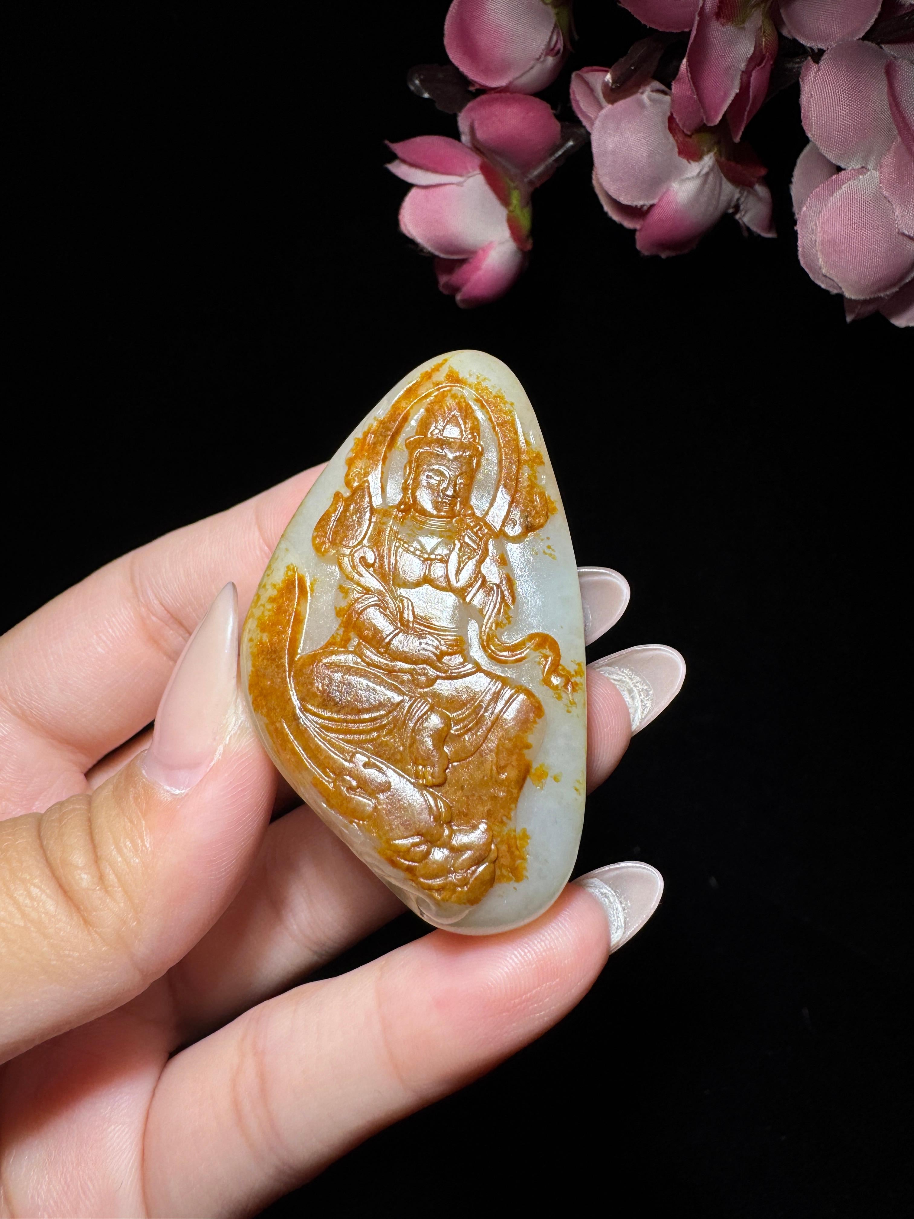 和田玉红皮籽料观音（44.8g） – 厚德载玉