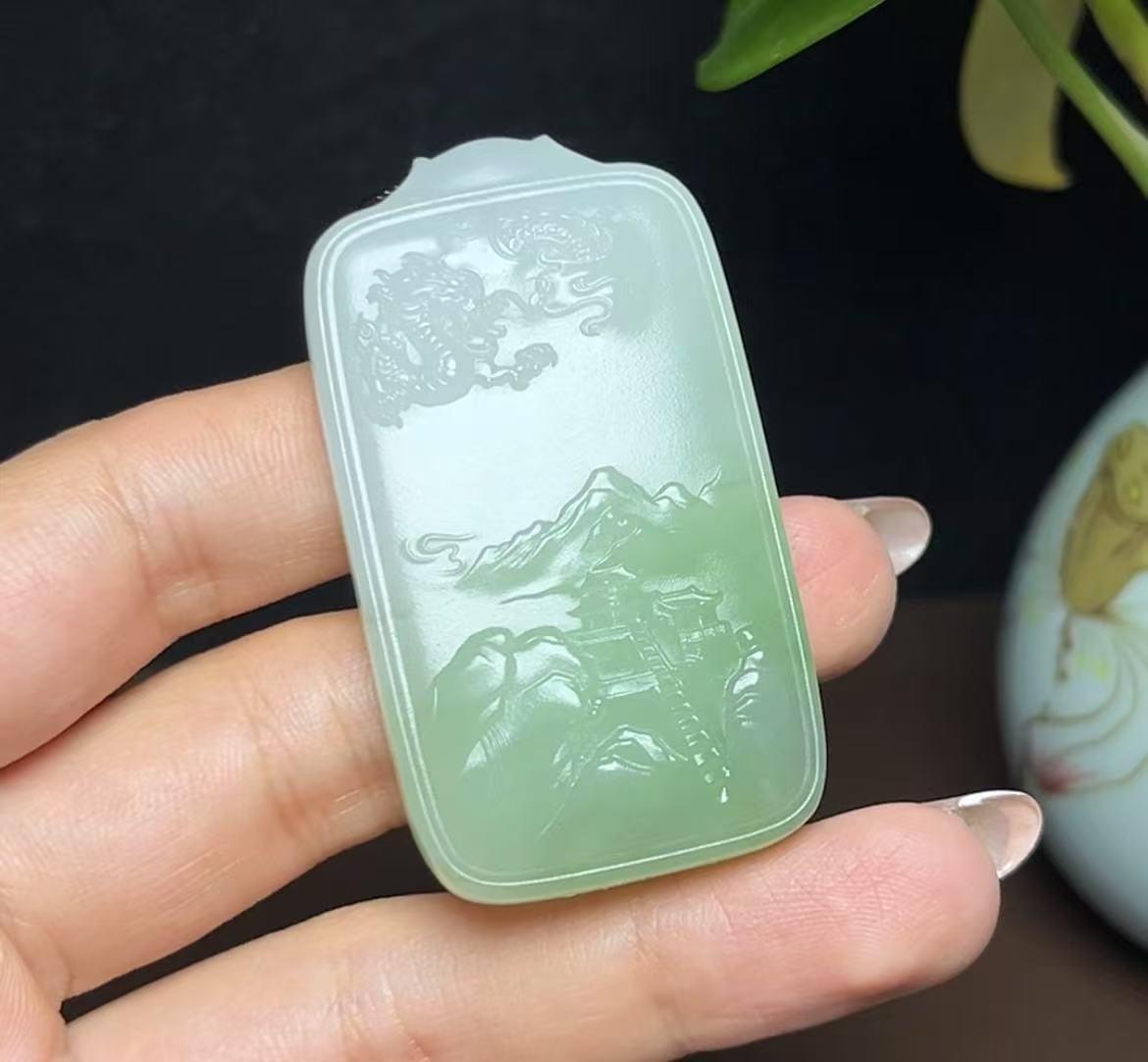 和田玉翠玉龙牌山水(43.1g)
