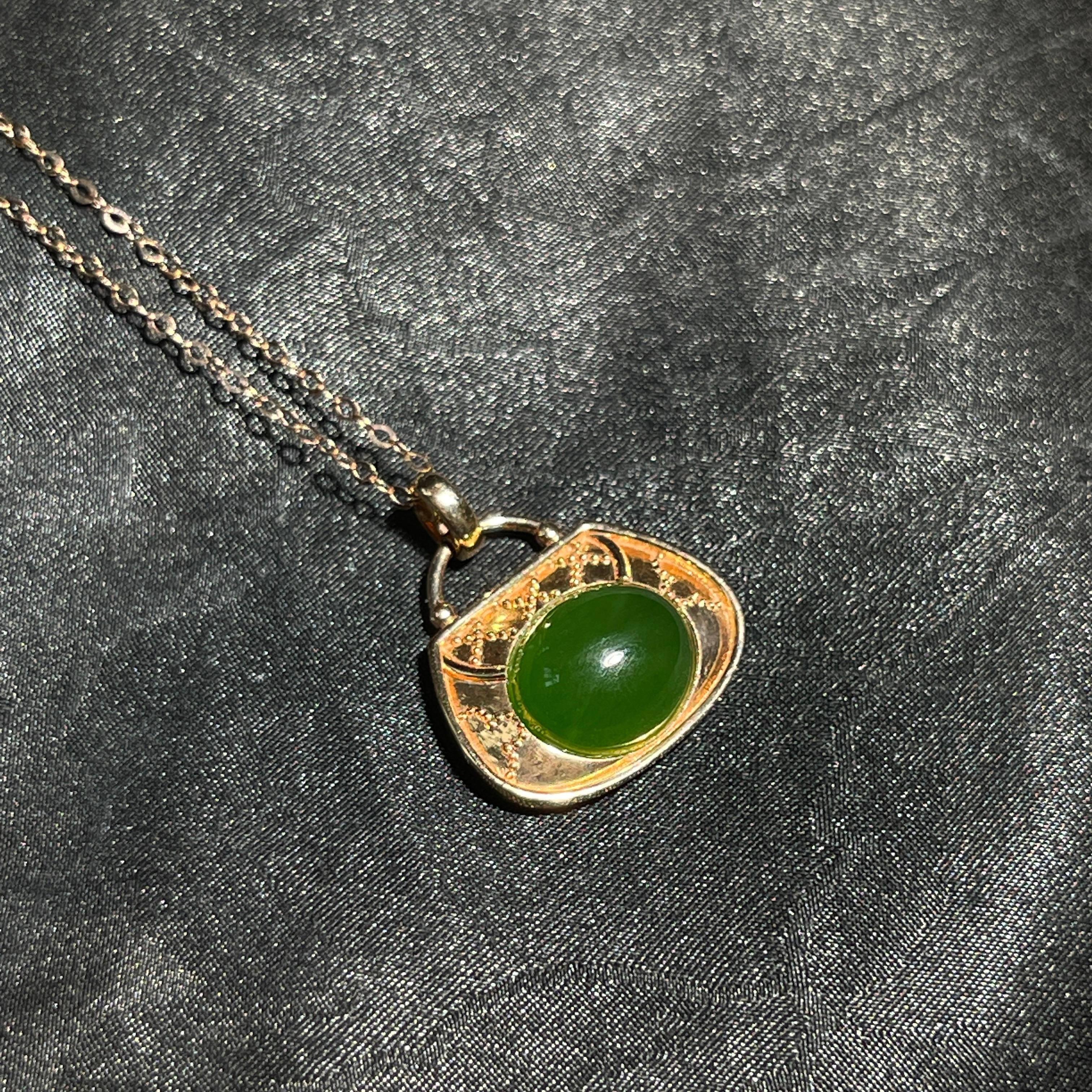 和田玉碧玉阳绿金镶玉包锁骨链(g)