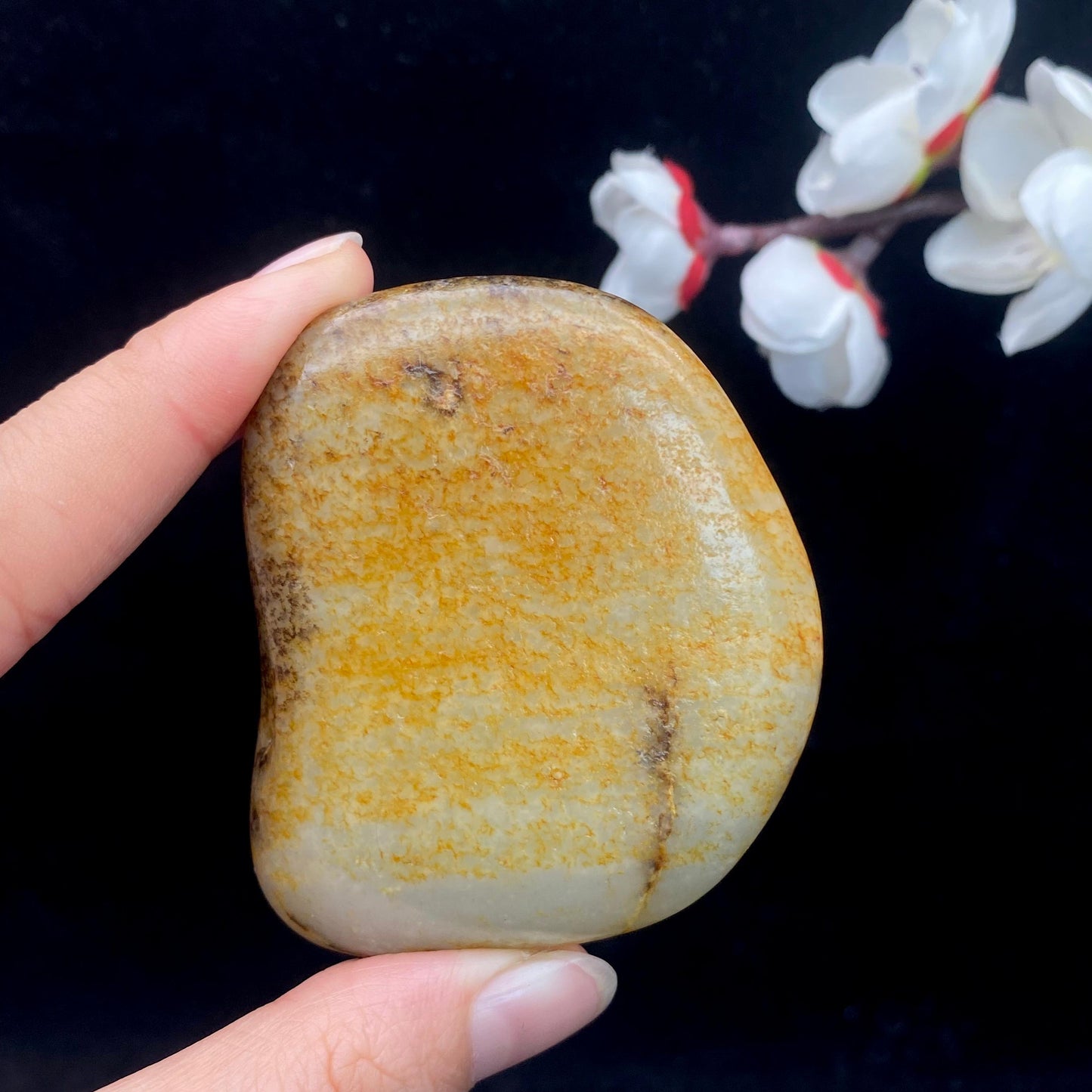 和田玉洒金皮籽料原石(89.7g)