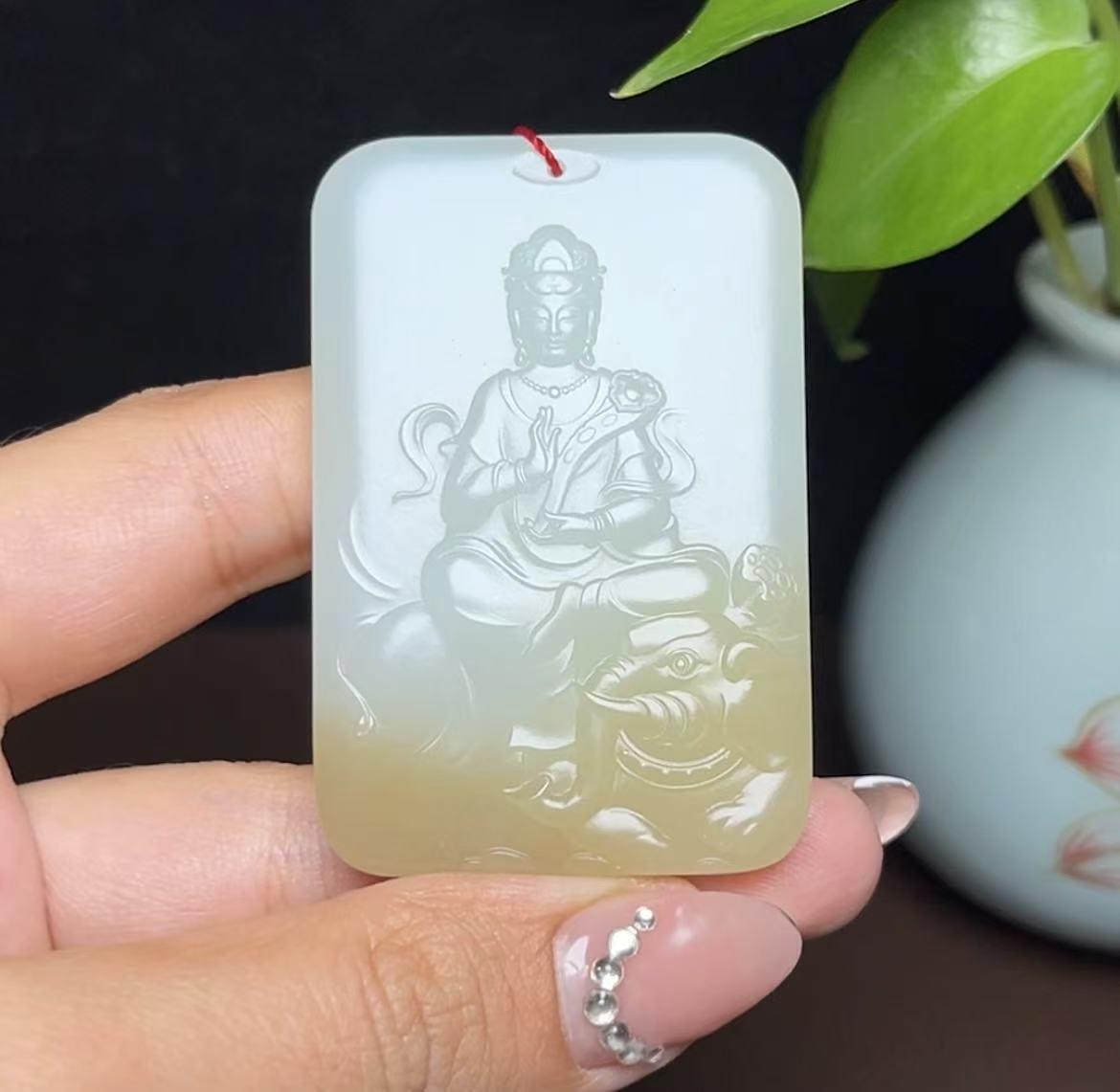 新疆和田玉且末糖羊脂玉普贤菩萨(48.7g)