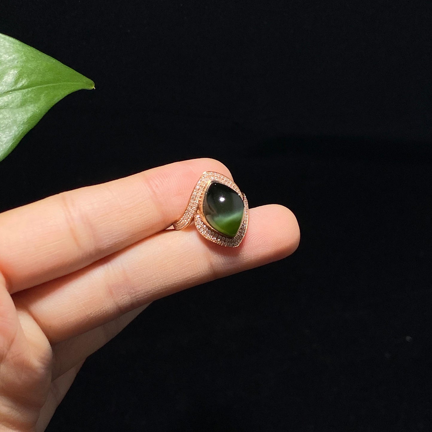 精品碧玉猫眼18k金戒指(4.2g)