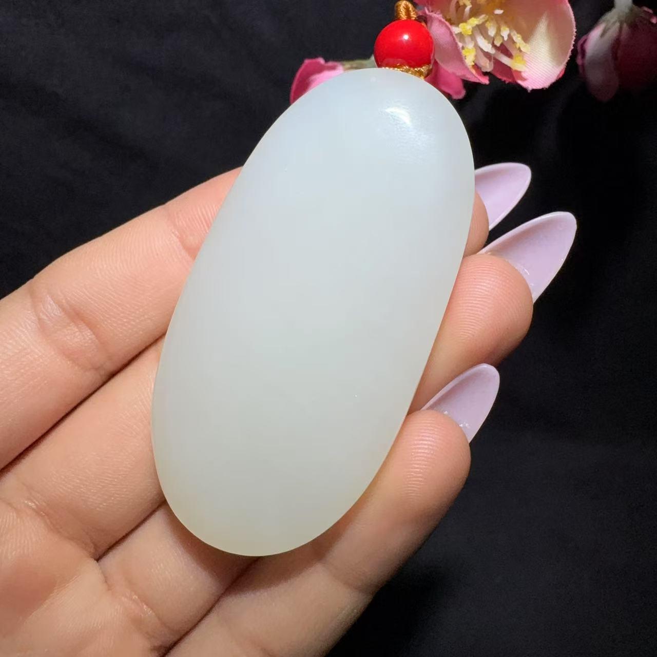和田玉白玉挂件虎虎生威(41.0g)