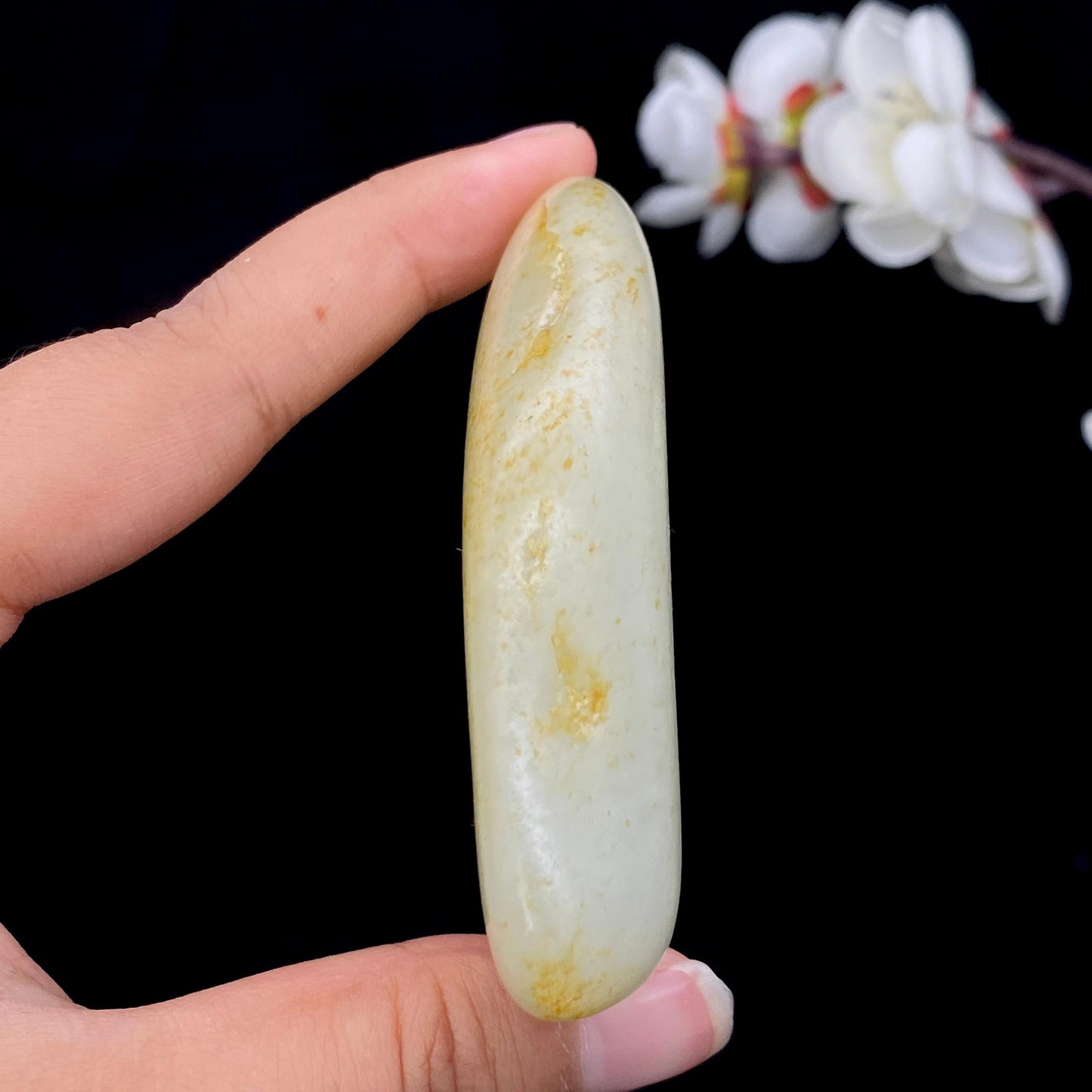 和田玉洒金皮籽料手把件(137.6g)