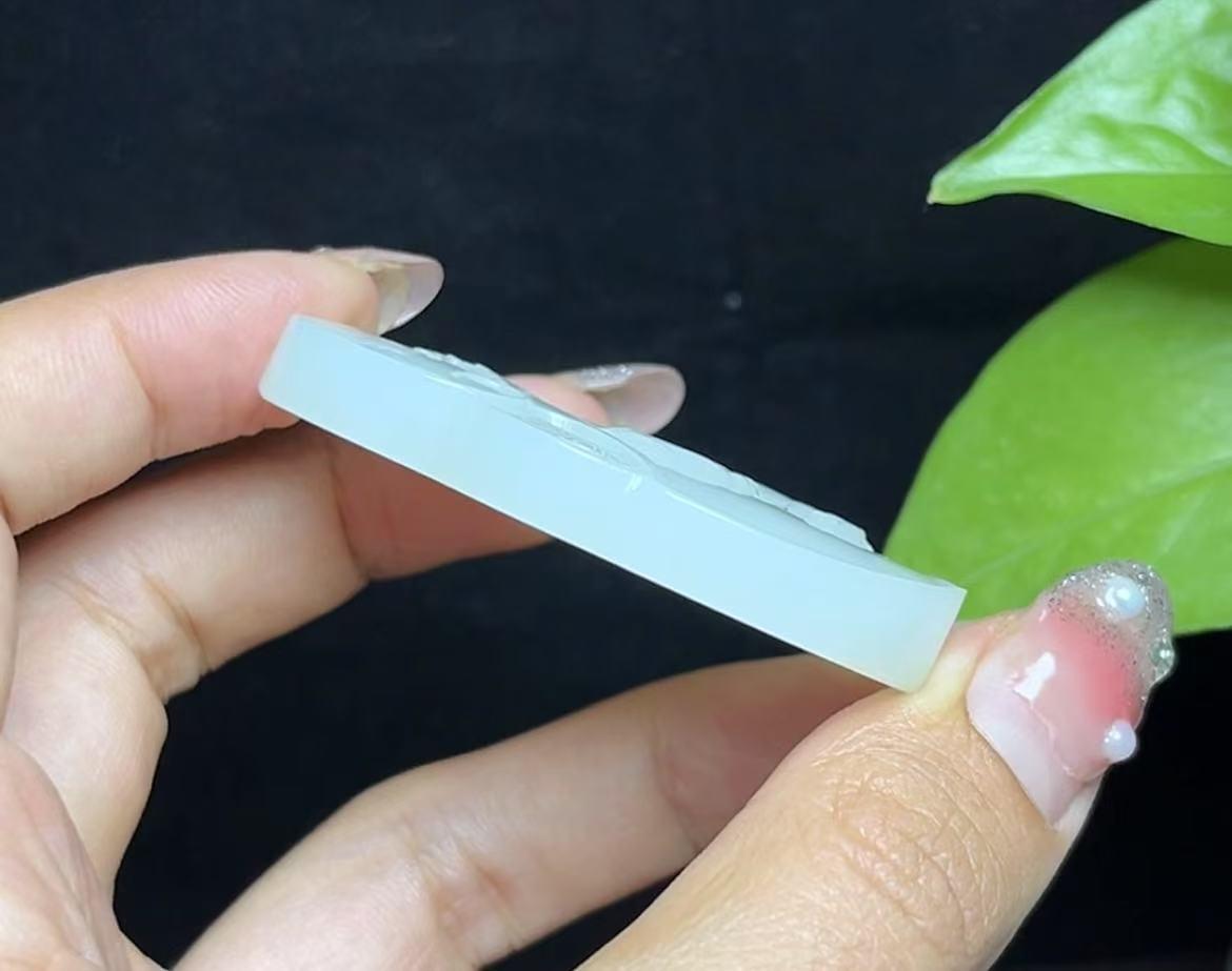 和田羊脂玉扭转乾坤山水牌(44.6g)