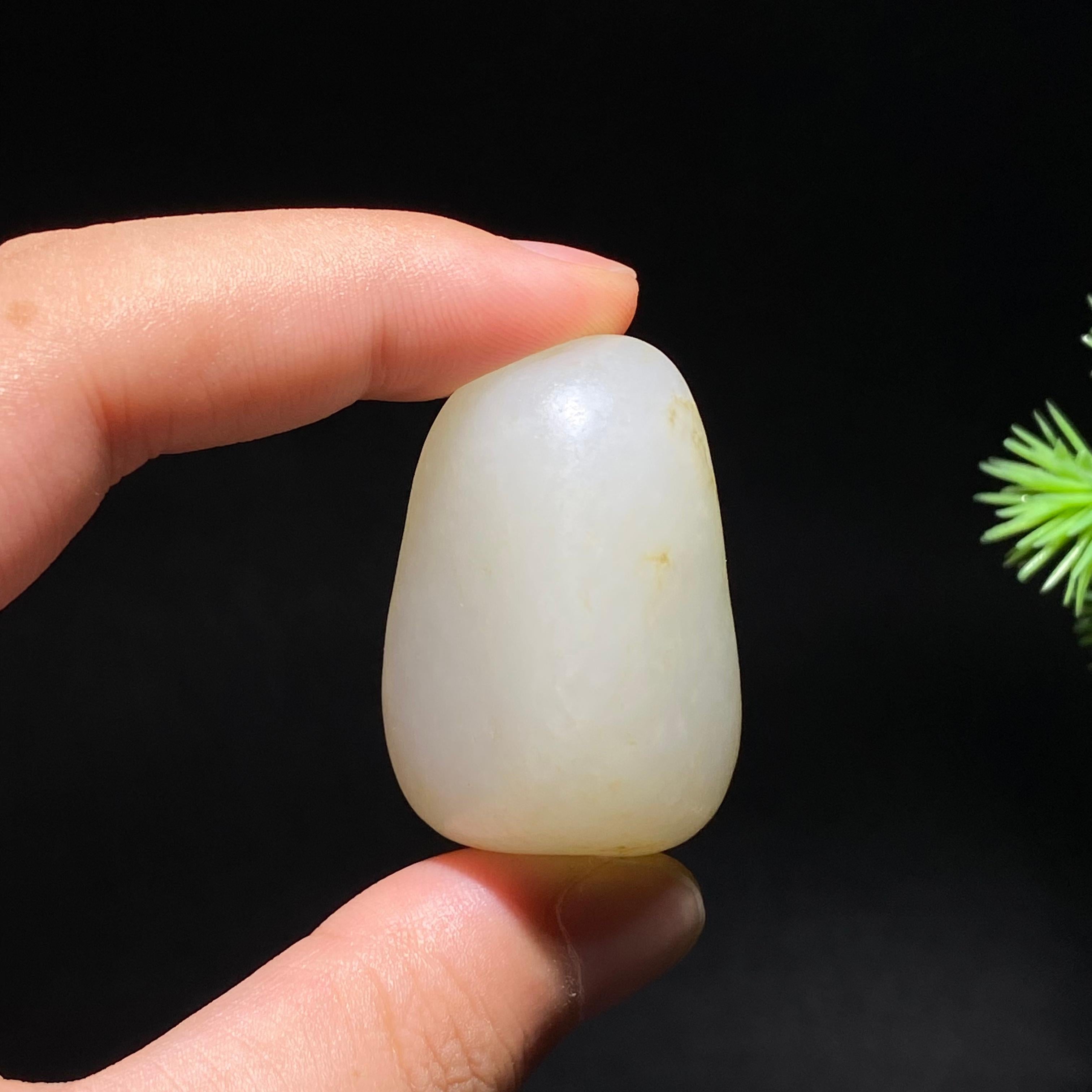 和田玉白玉洒金皮籽料原石(24.5g)