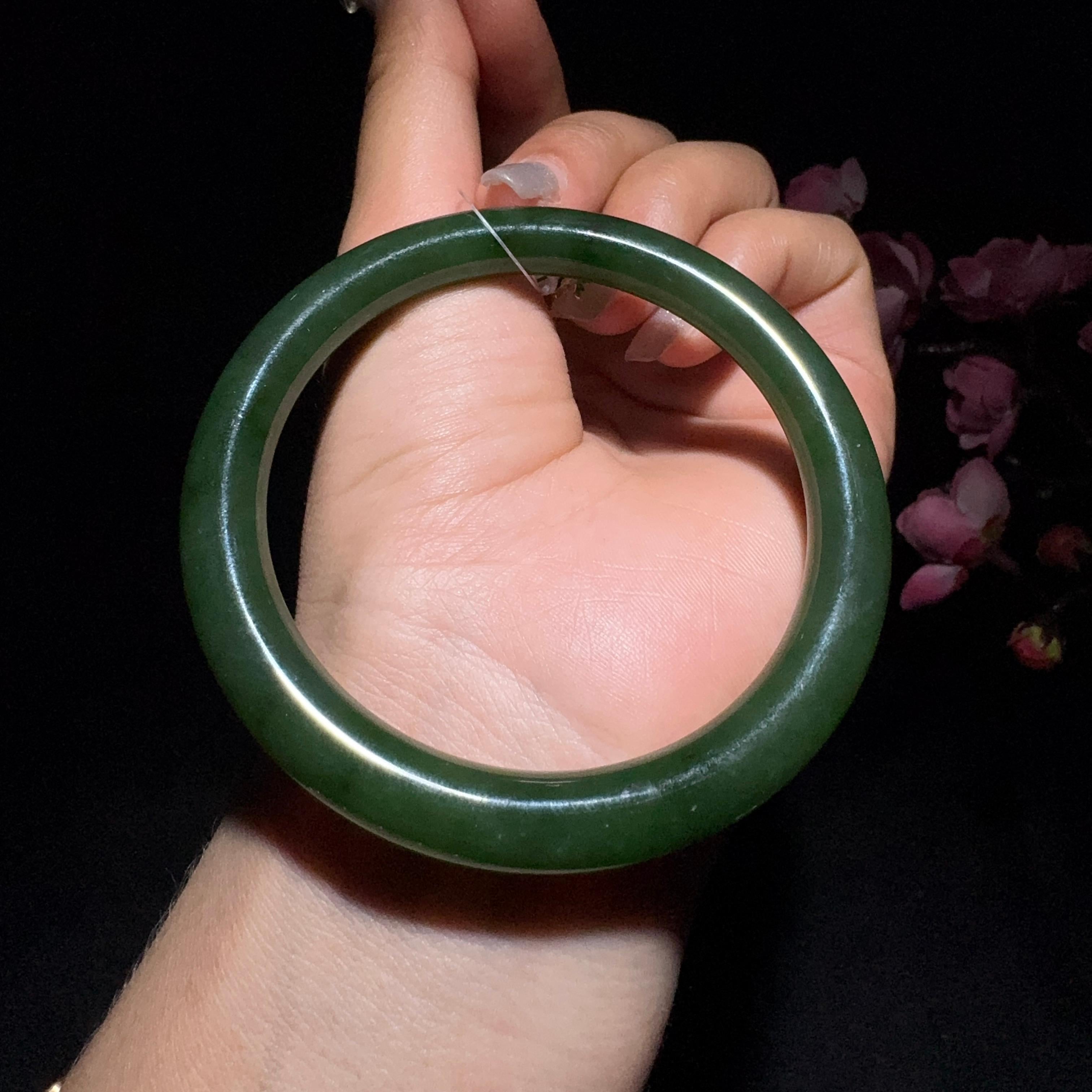 和田玉碧玉圆条手镯(36.2g)