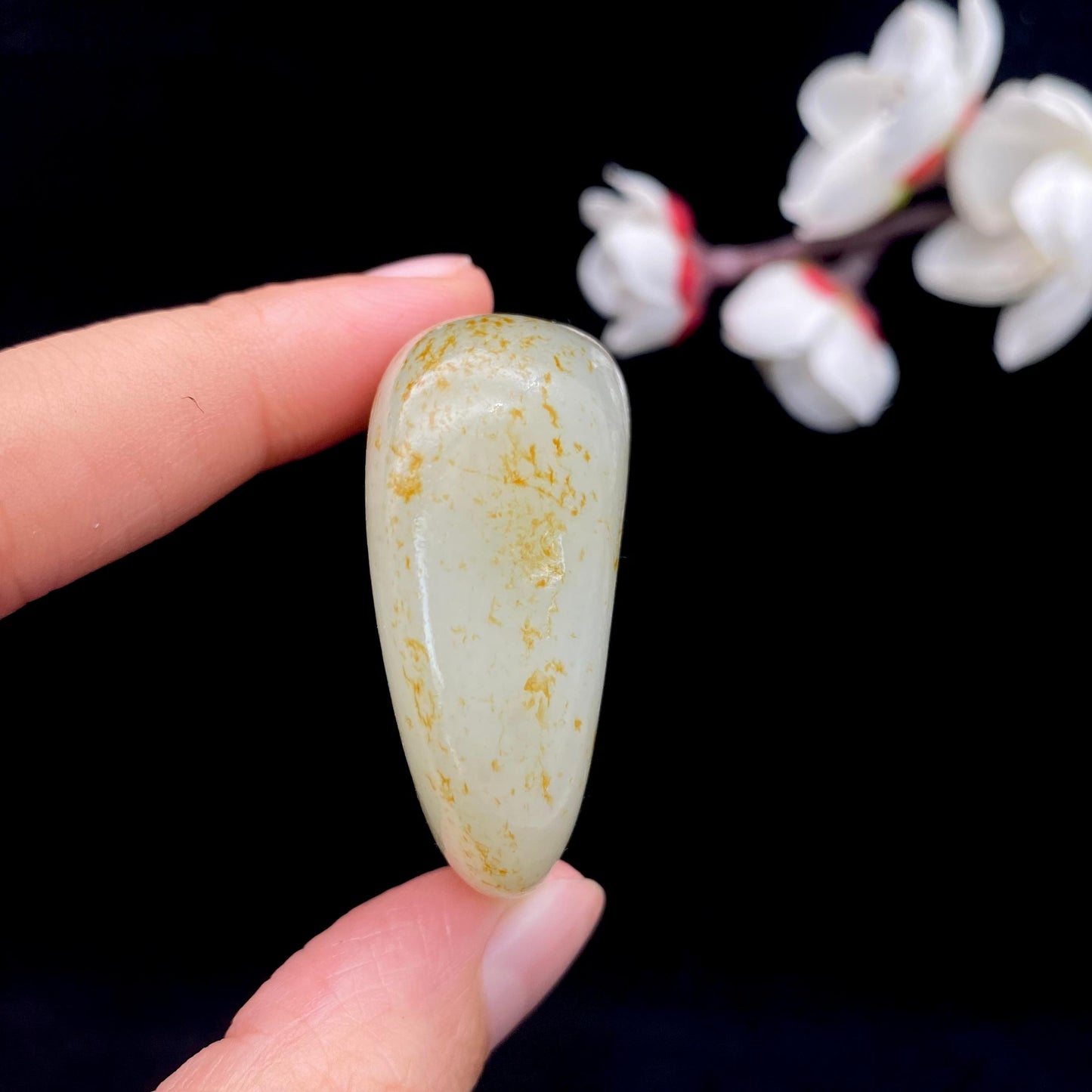 和田玉洒金皮籽料原石(37.4g)