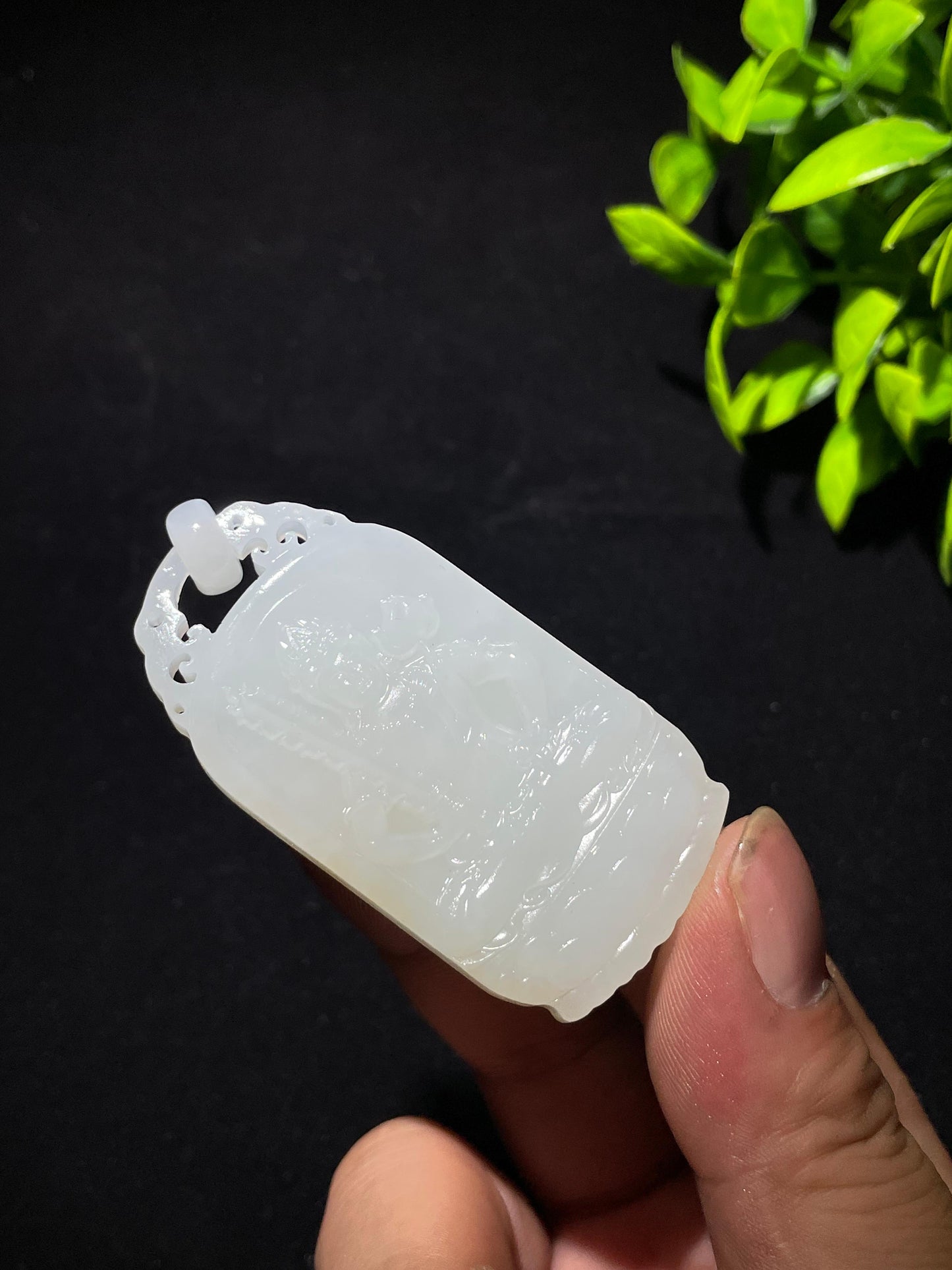 和田玉羊脂白玉大势至菩萨(40.0g)