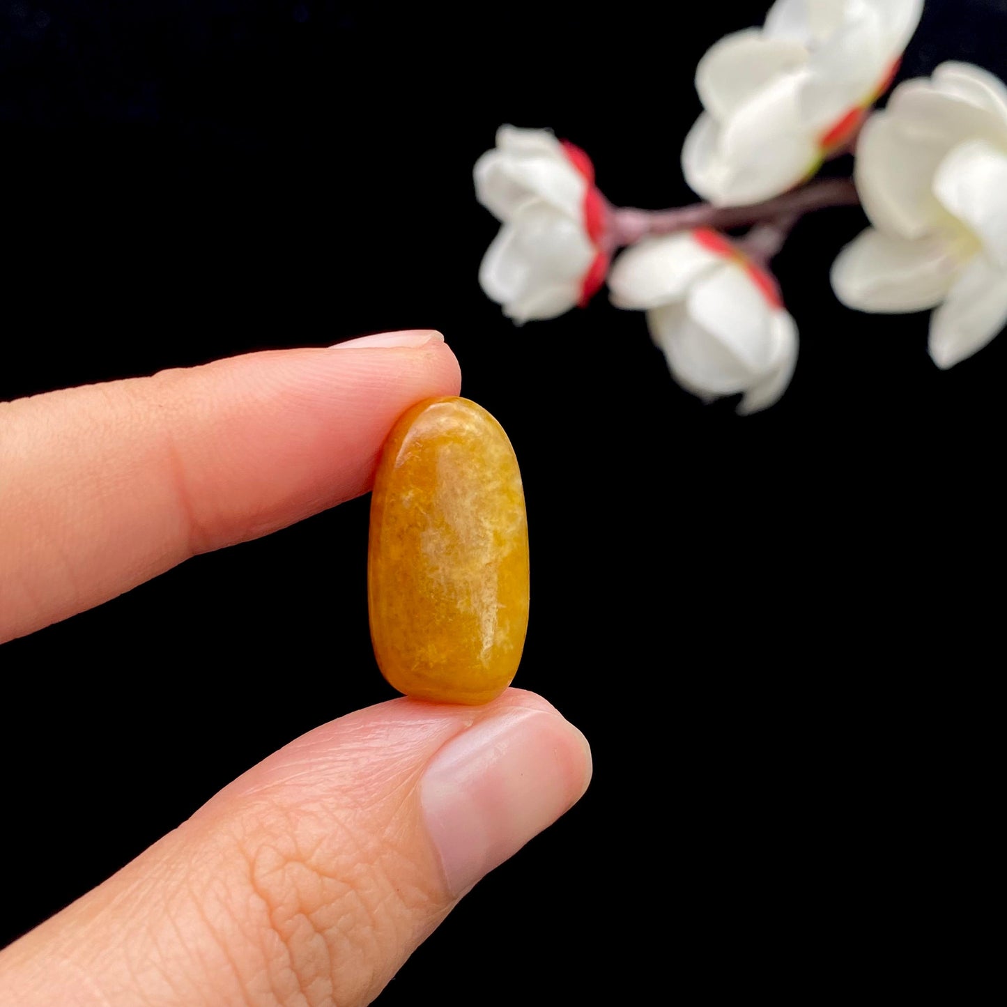 和田玉黄沁皮籽料原石(3.7g)