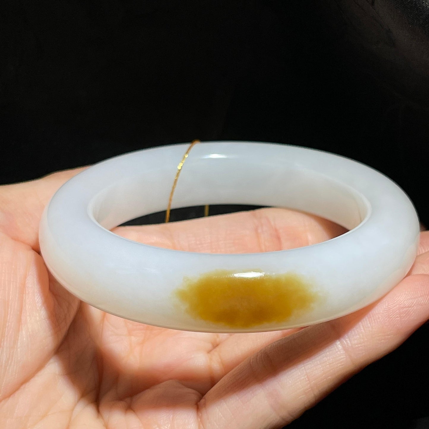 和田玉糖羊脂白玉手镯(81.8g)